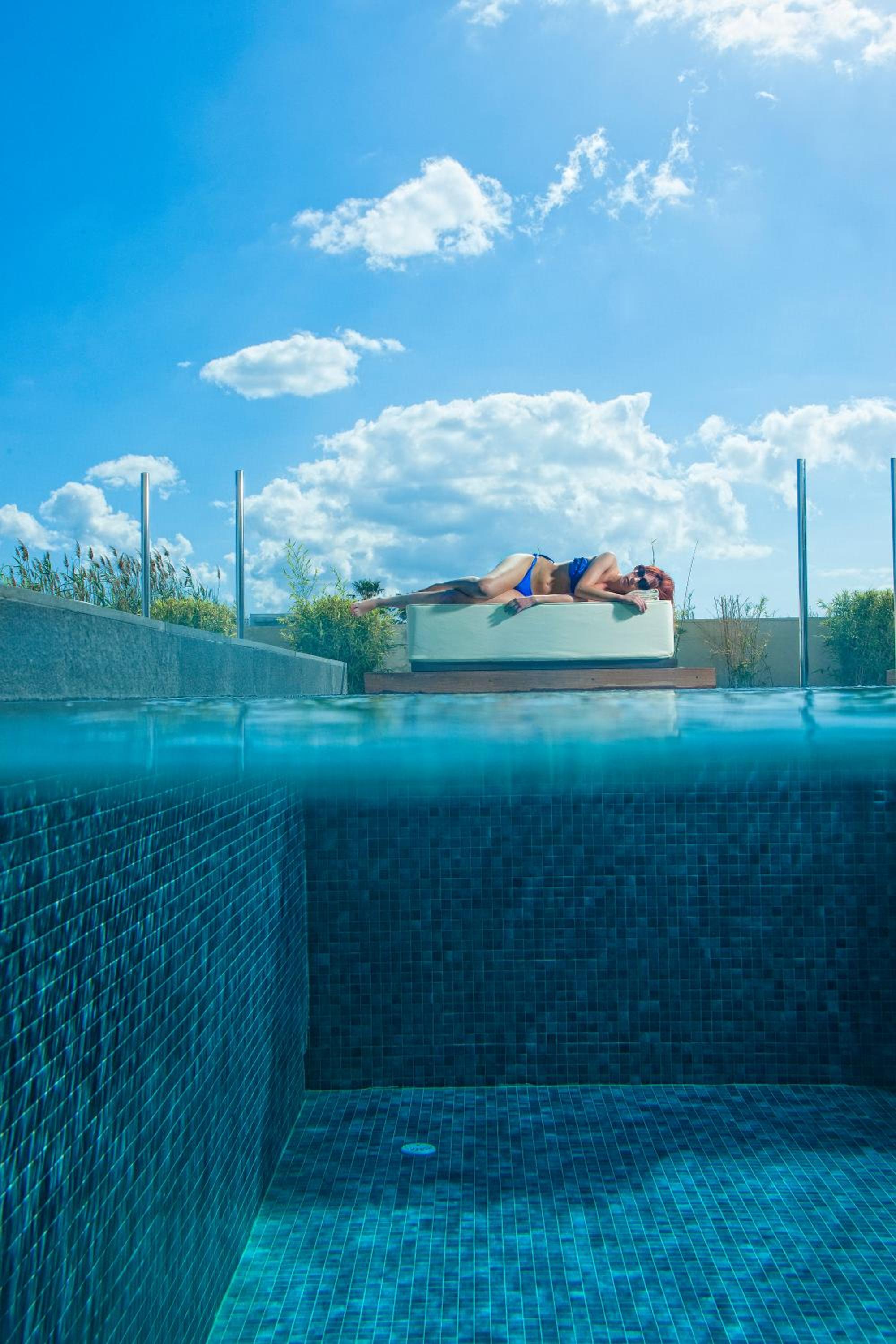 Pool Experience Suite - Photo 3