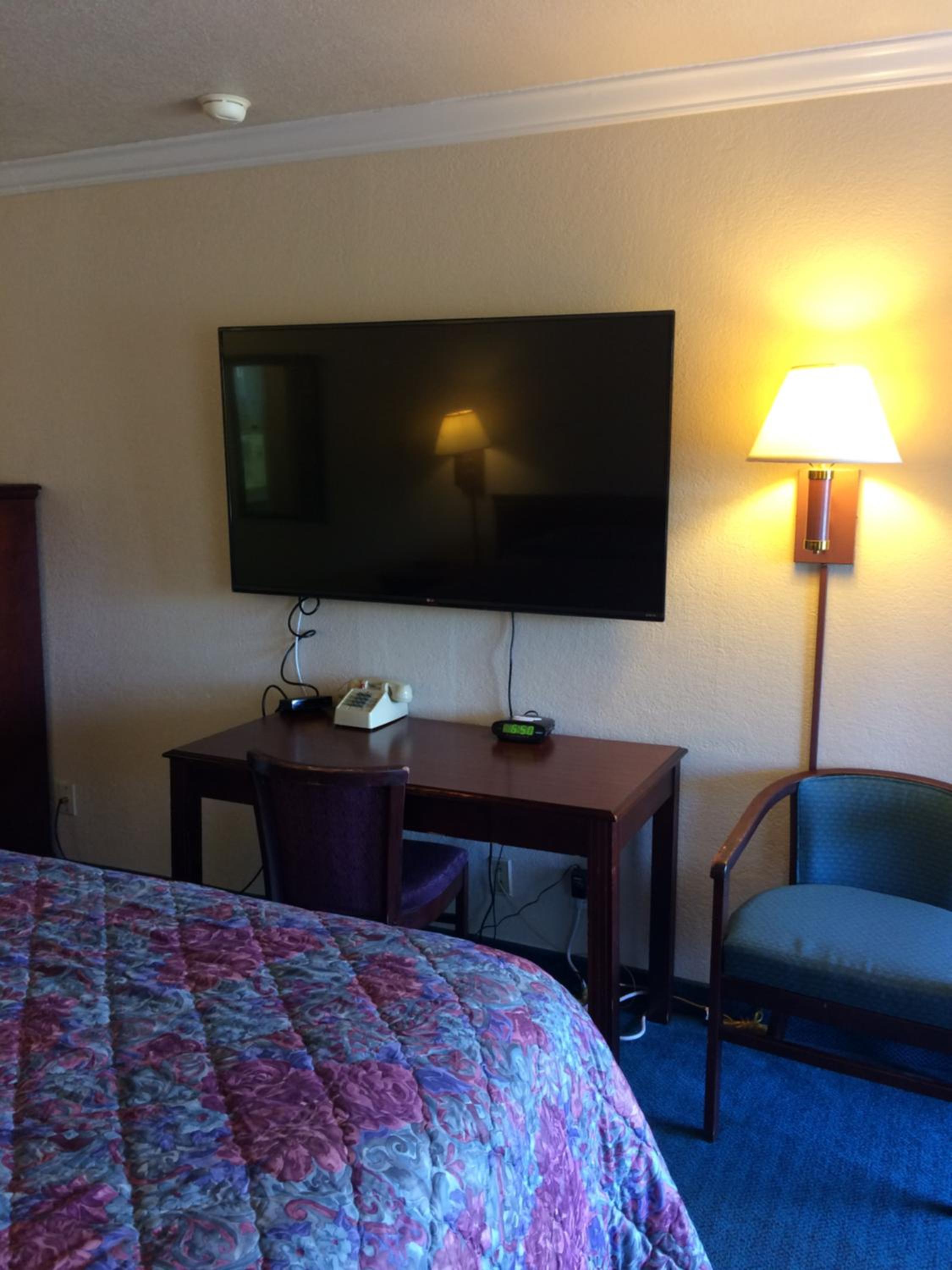 Standard King Room photo 2