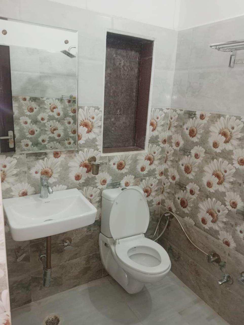 Budget Double Room photo 1