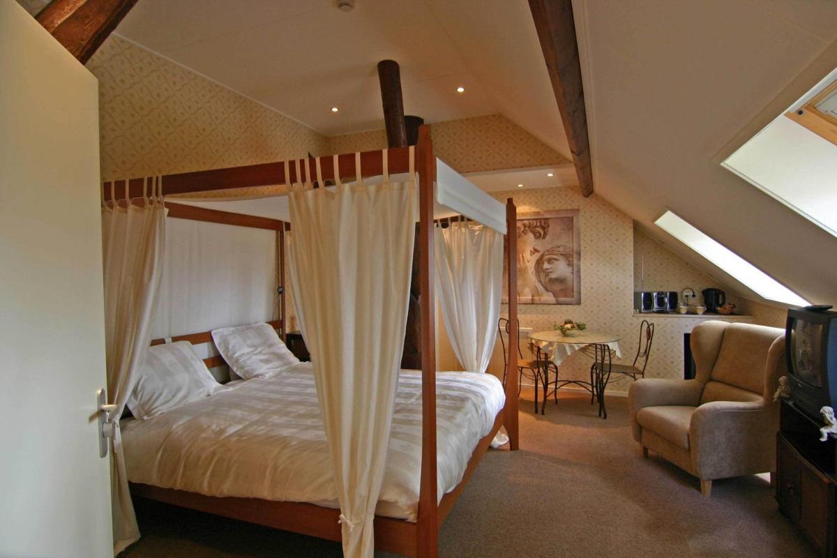 Sleeping in Heaven photo 1