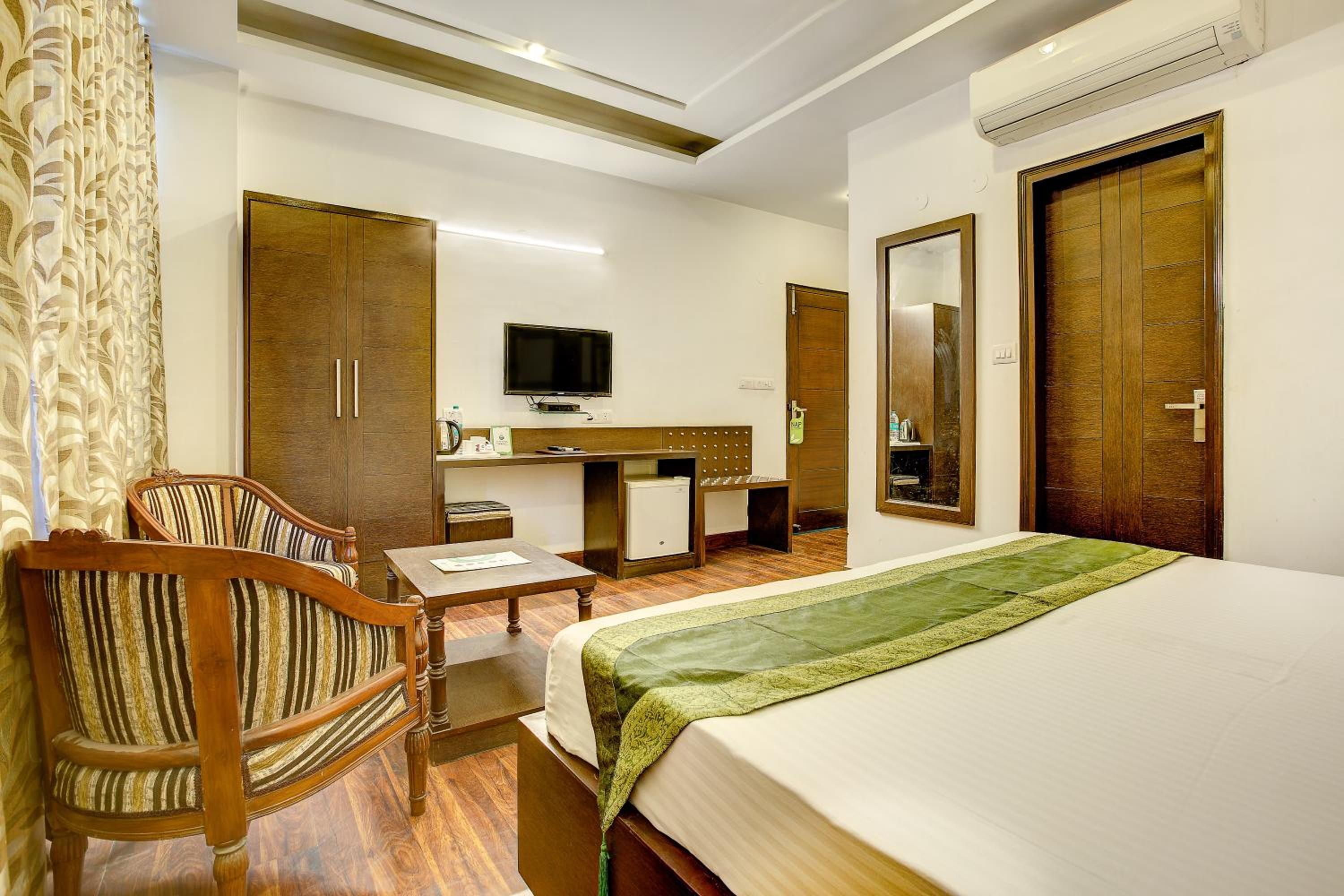 Deluxe Double or Twin Room photo 3