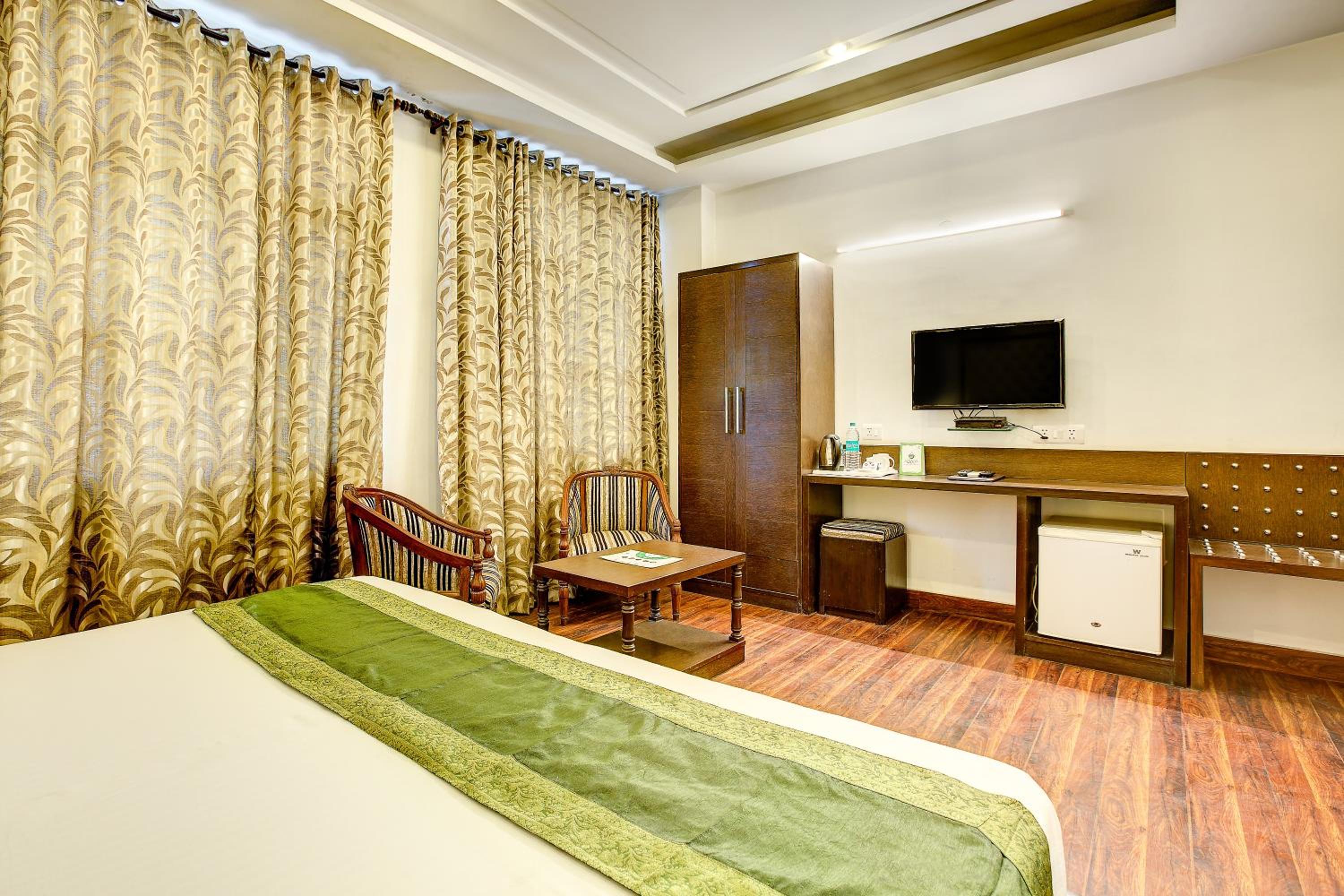 Deluxe Double or Twin Room photo 2