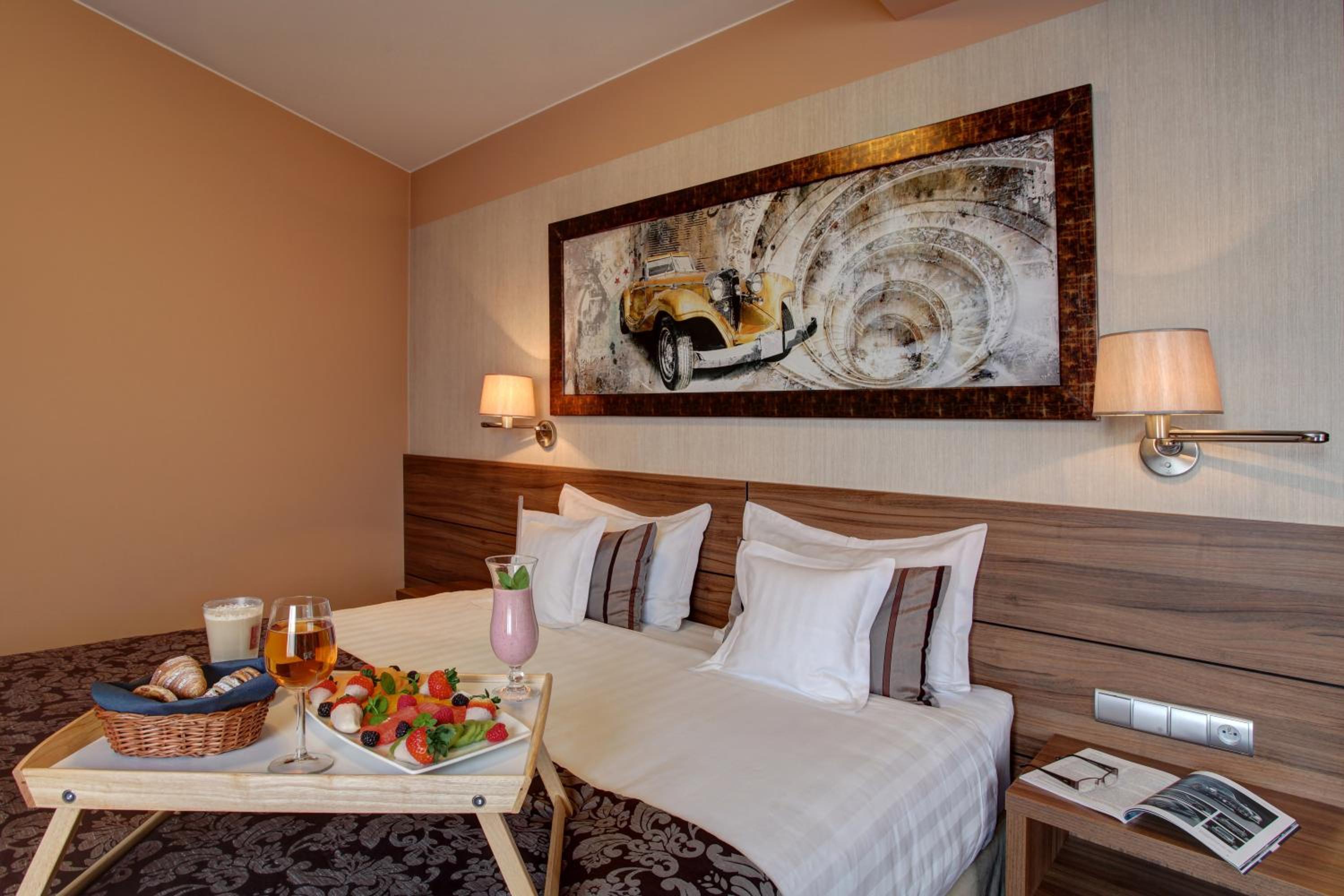 Junior Suite - Photo 1