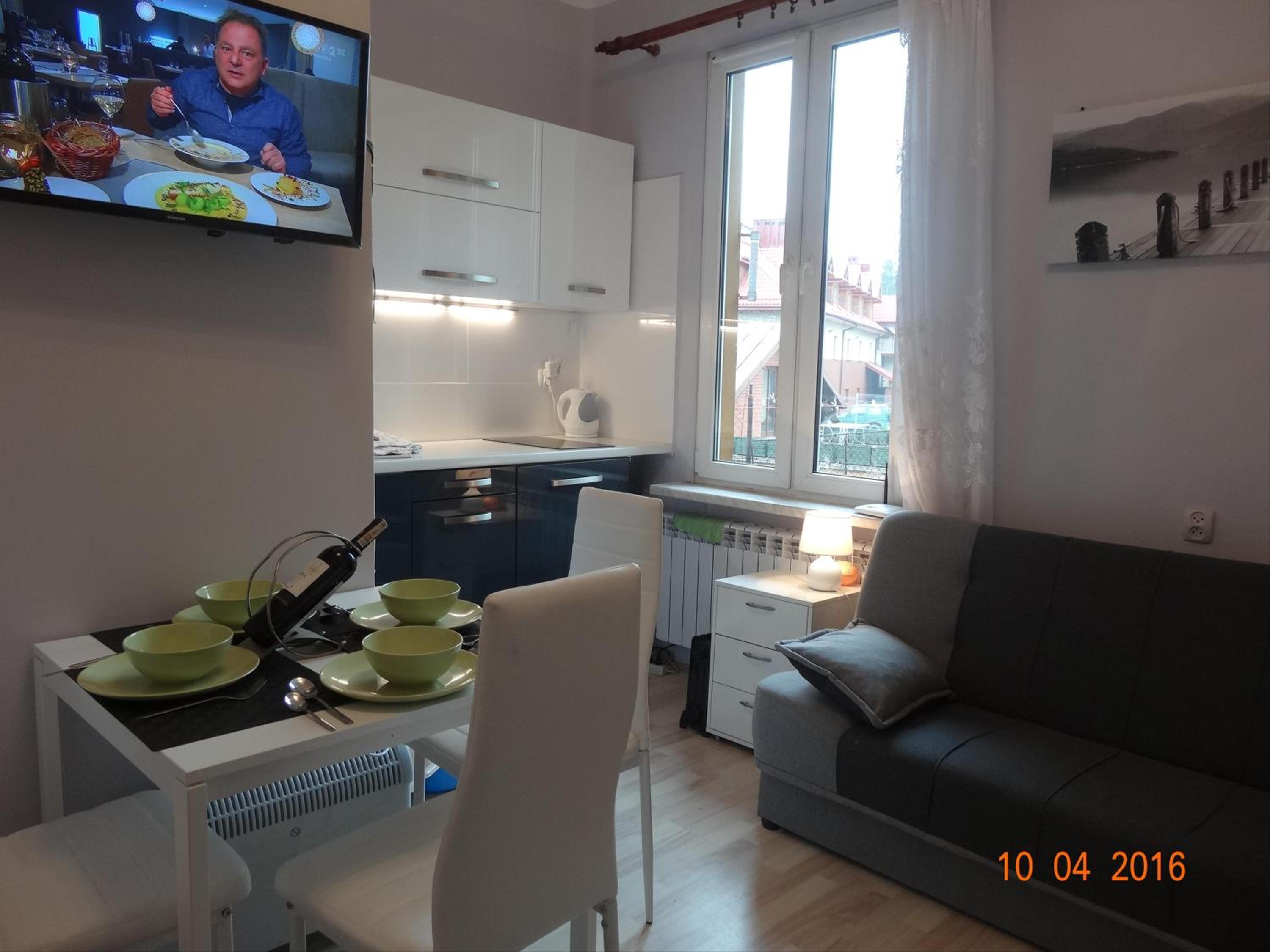 Apartment photo 2