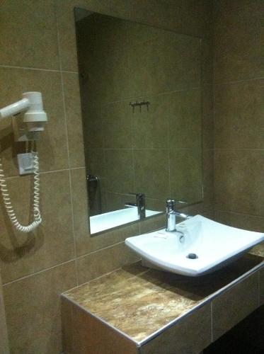 Triple Room - Photo 10