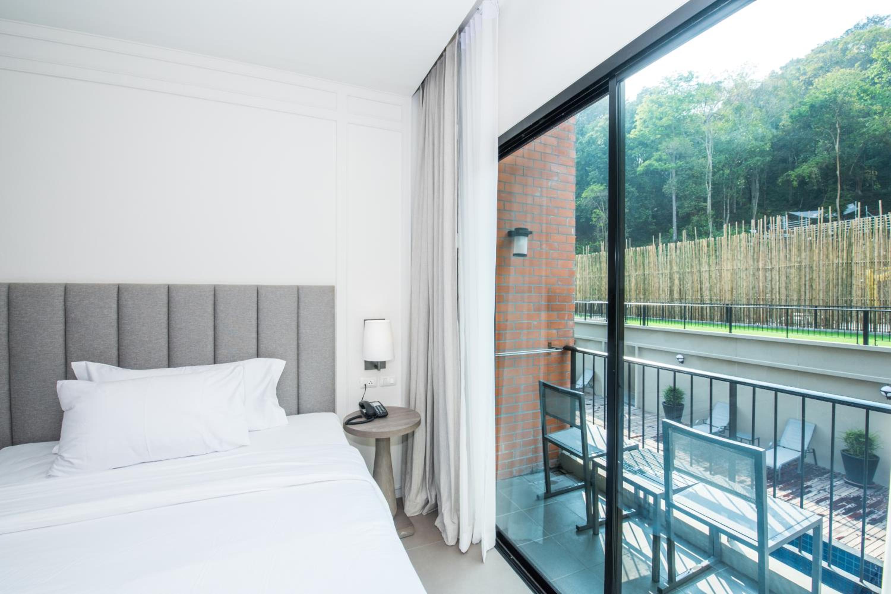 Superior Double or Twin Room photo 2