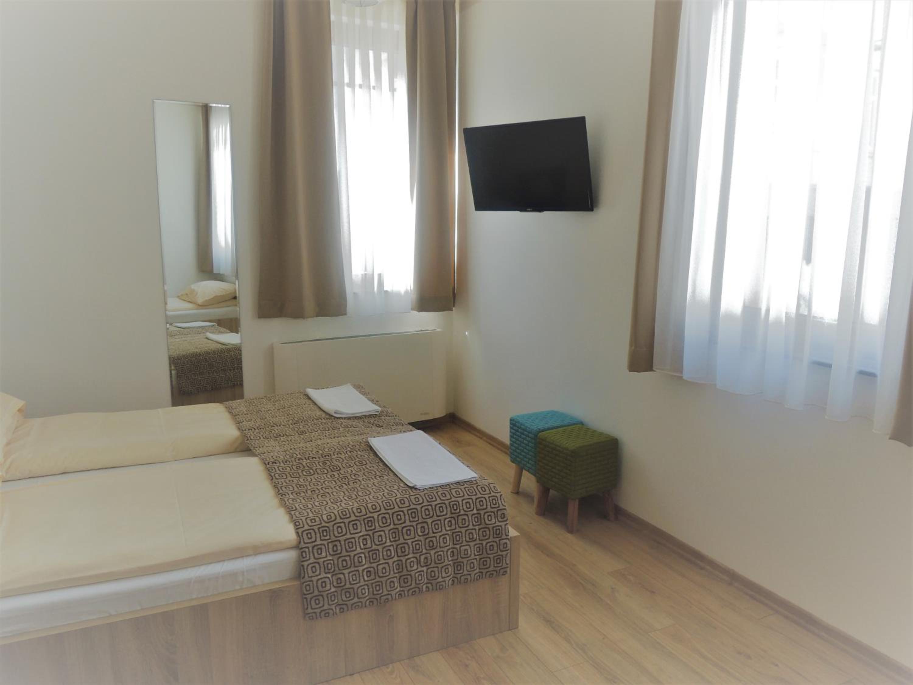 Triple Room - Photo 3