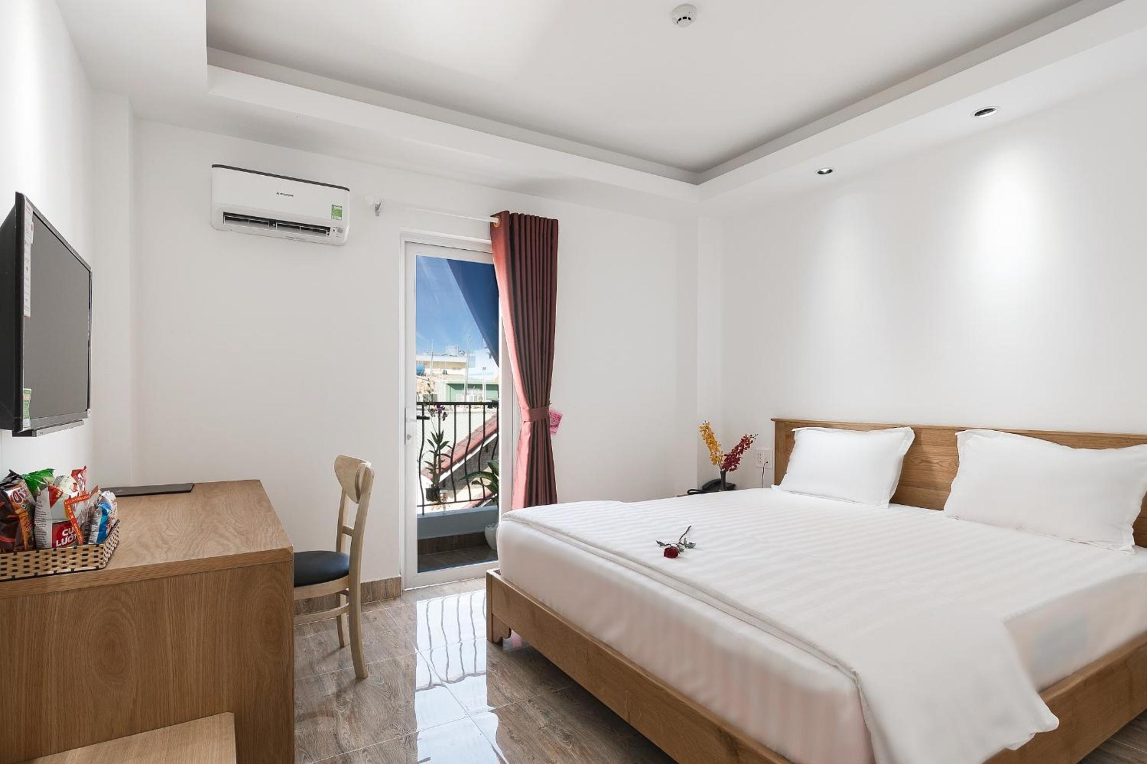 Deluxe Double Room with Balcony