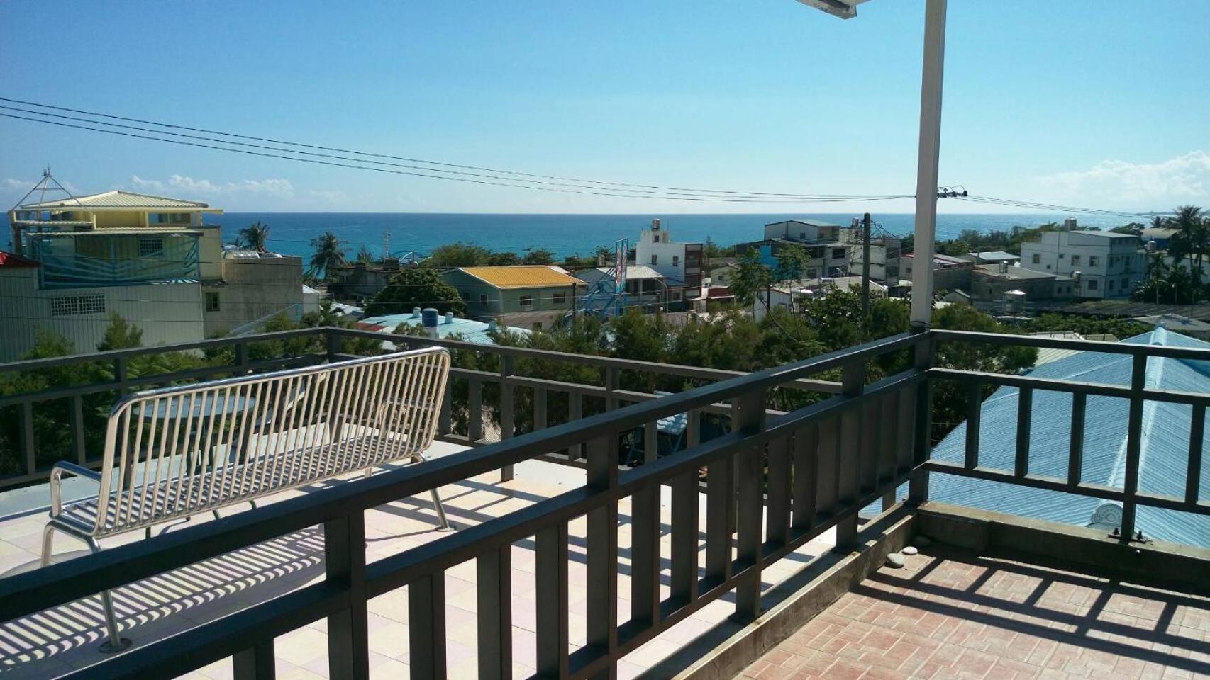 Deluxe Twin Room with Sea View photo 3