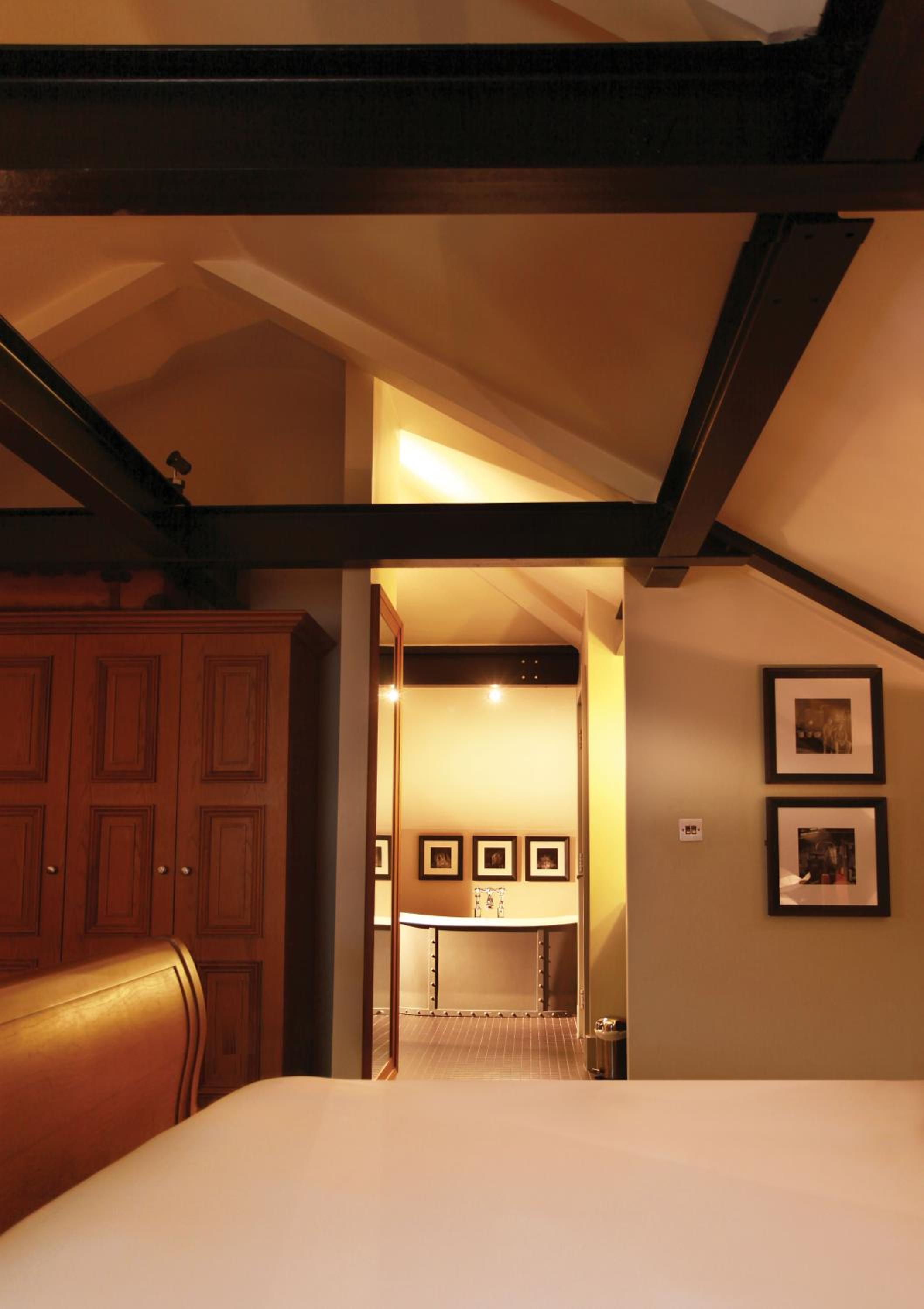 Suite - Photo 4