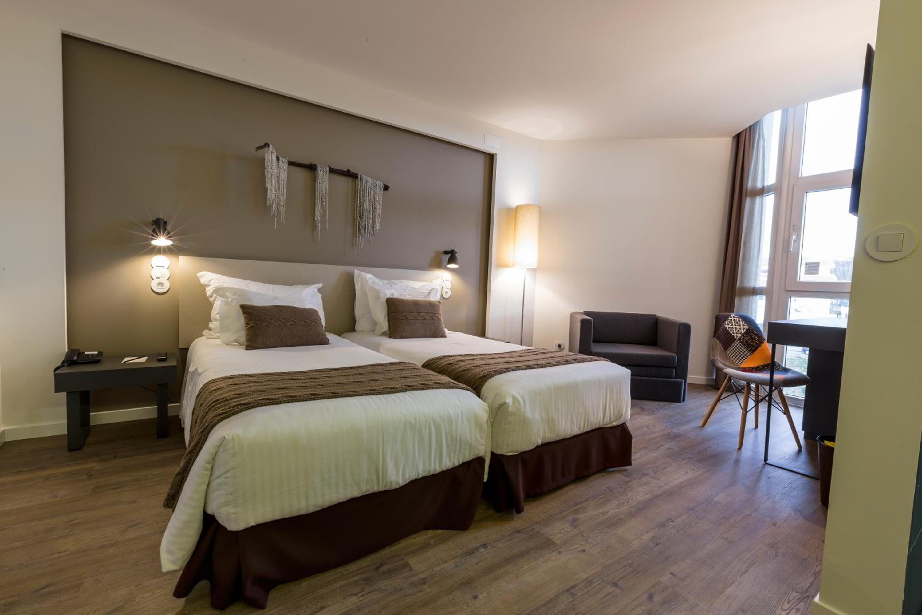 Twin Room - Photo 1