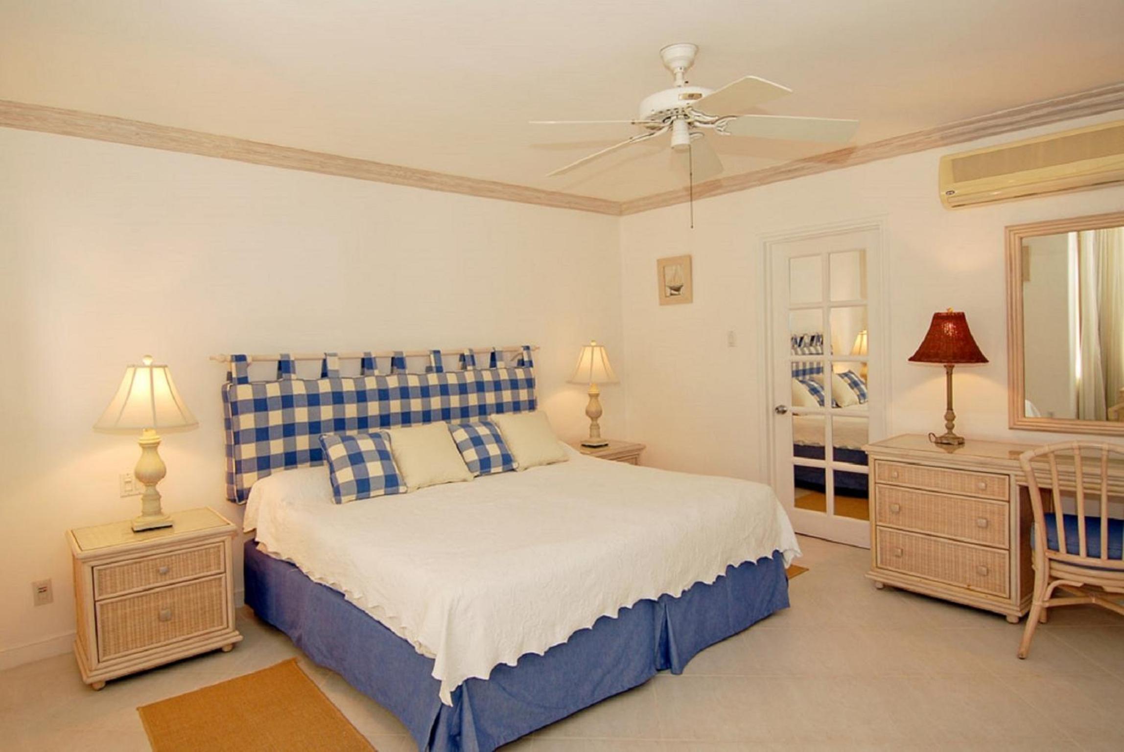 Apartment With Sea View photo 2