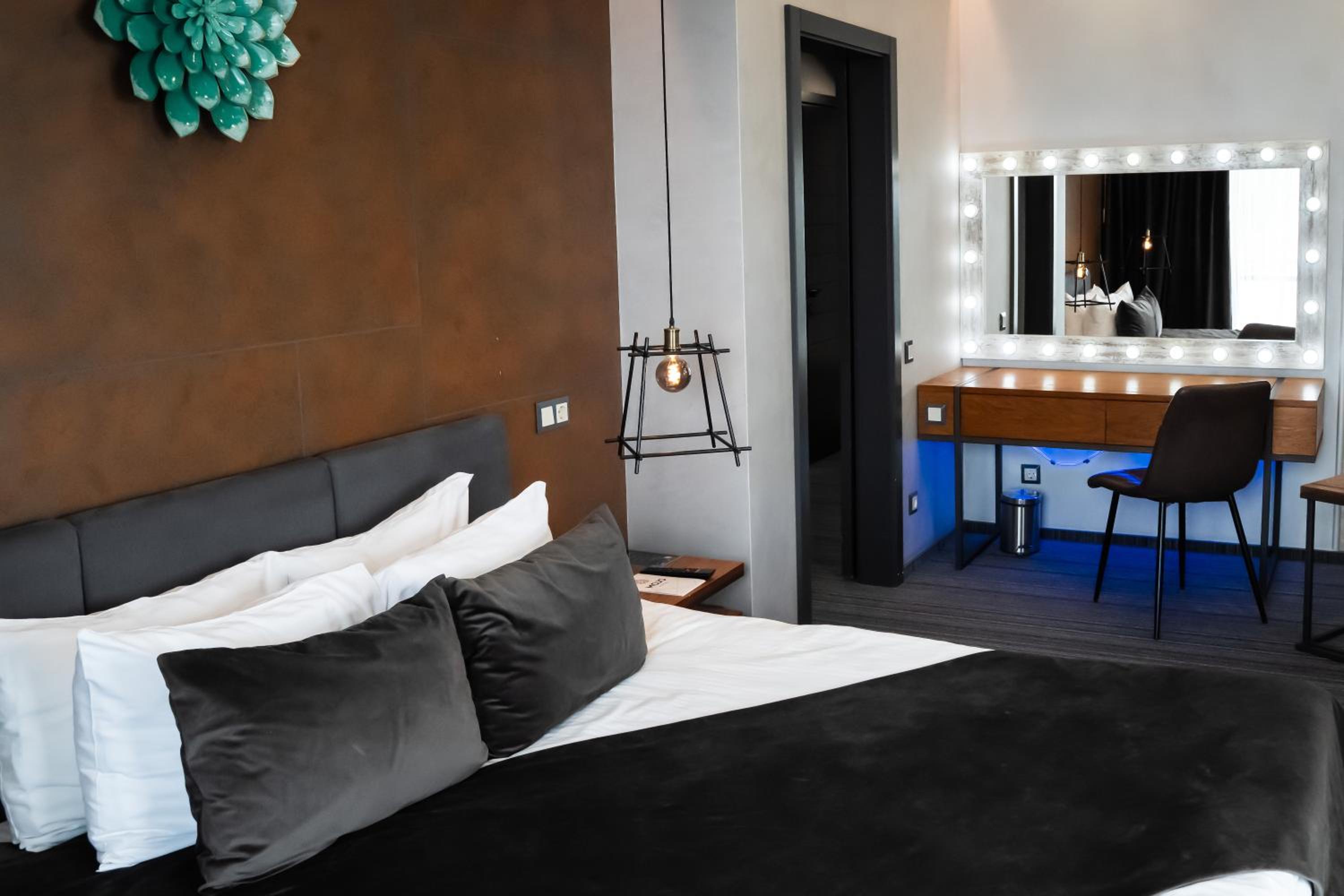 Suite with City View