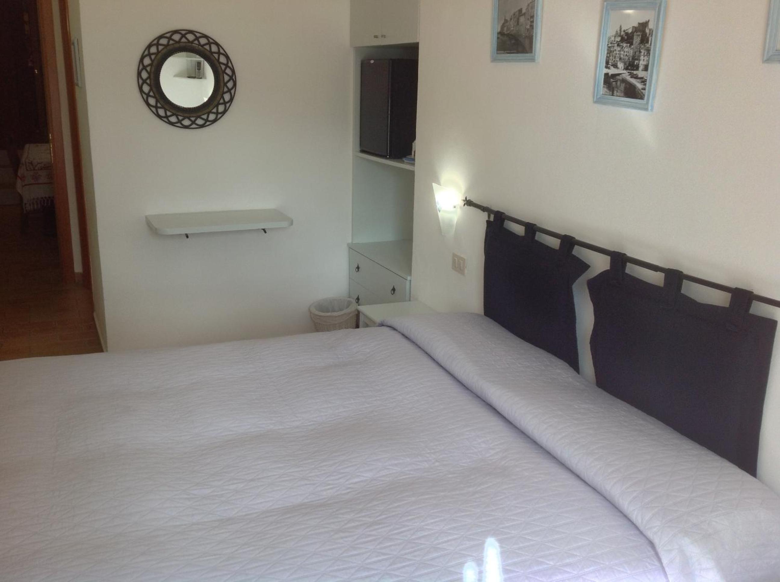 Double Room - Photo 20