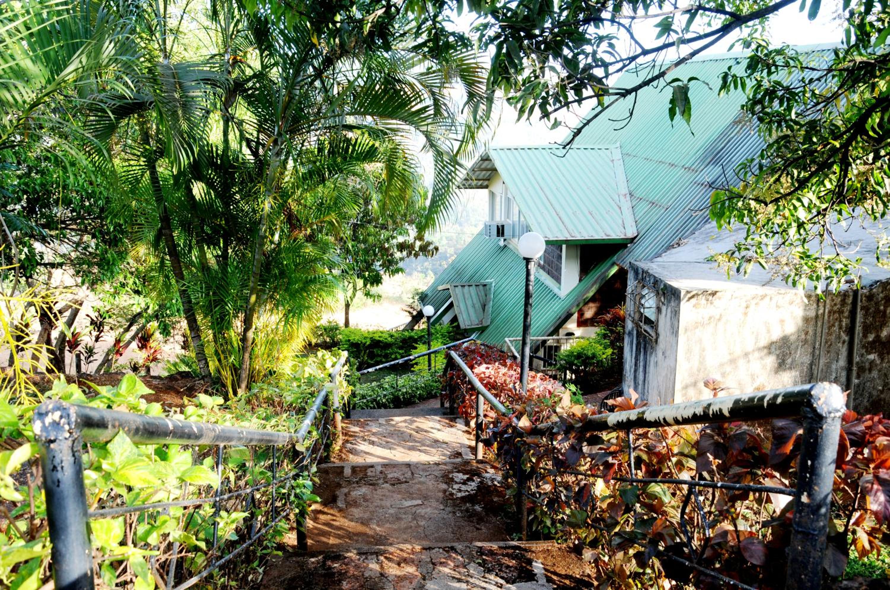 Double Room with Lake View - Photo 10