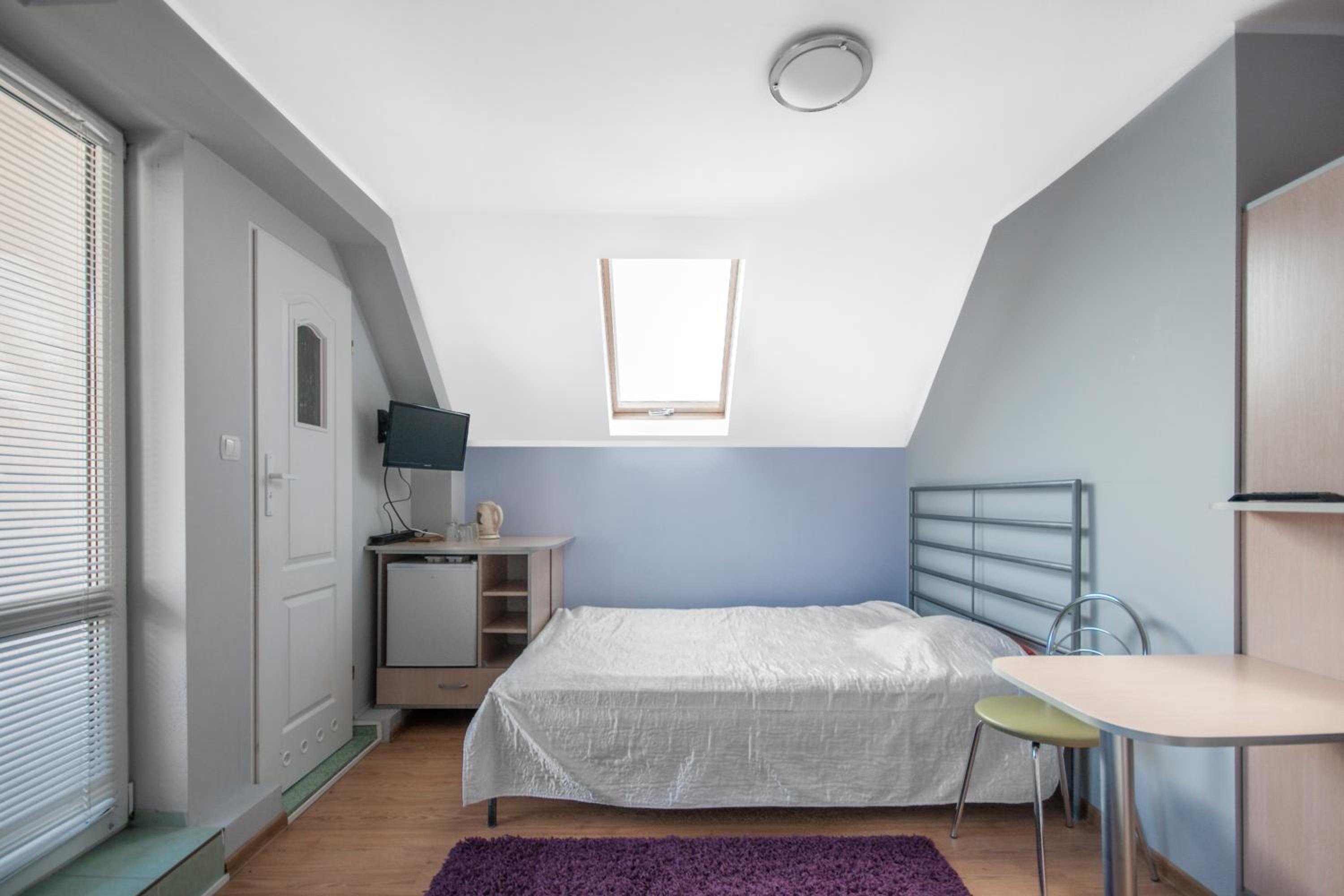 Triple Room with Private Bathroom photo 2