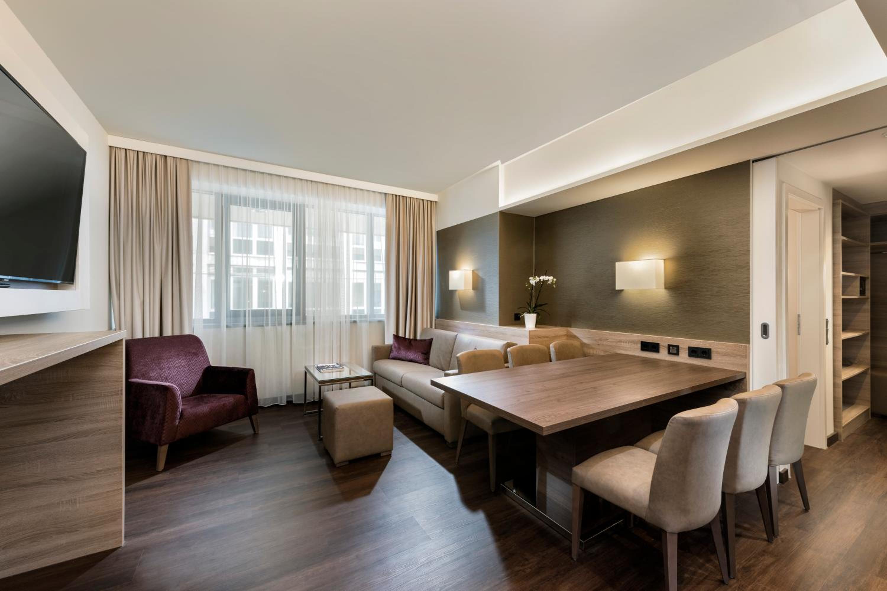 Executive Suite