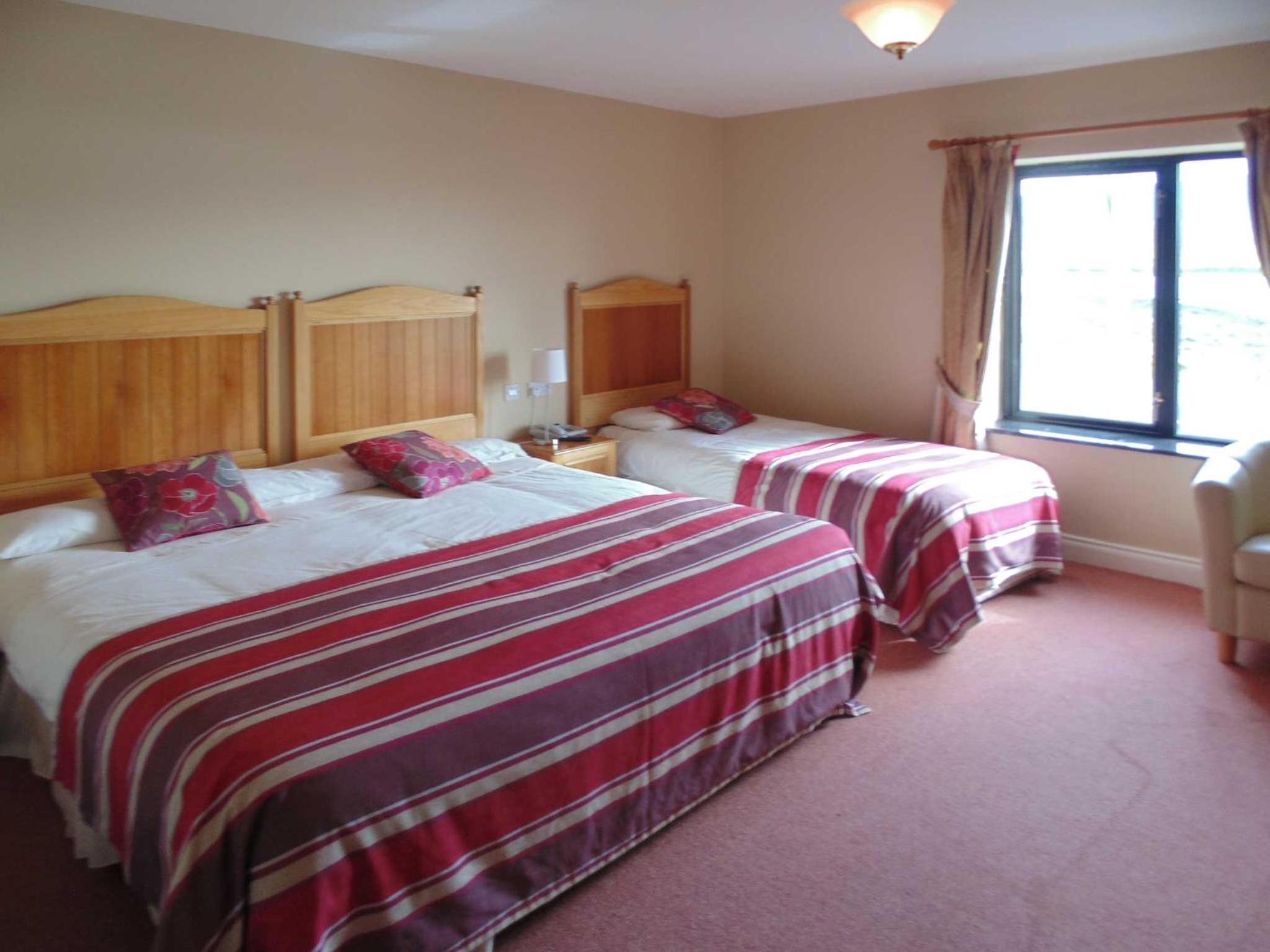 Deluxe Double or Twin Room with Sea View - Photo 4