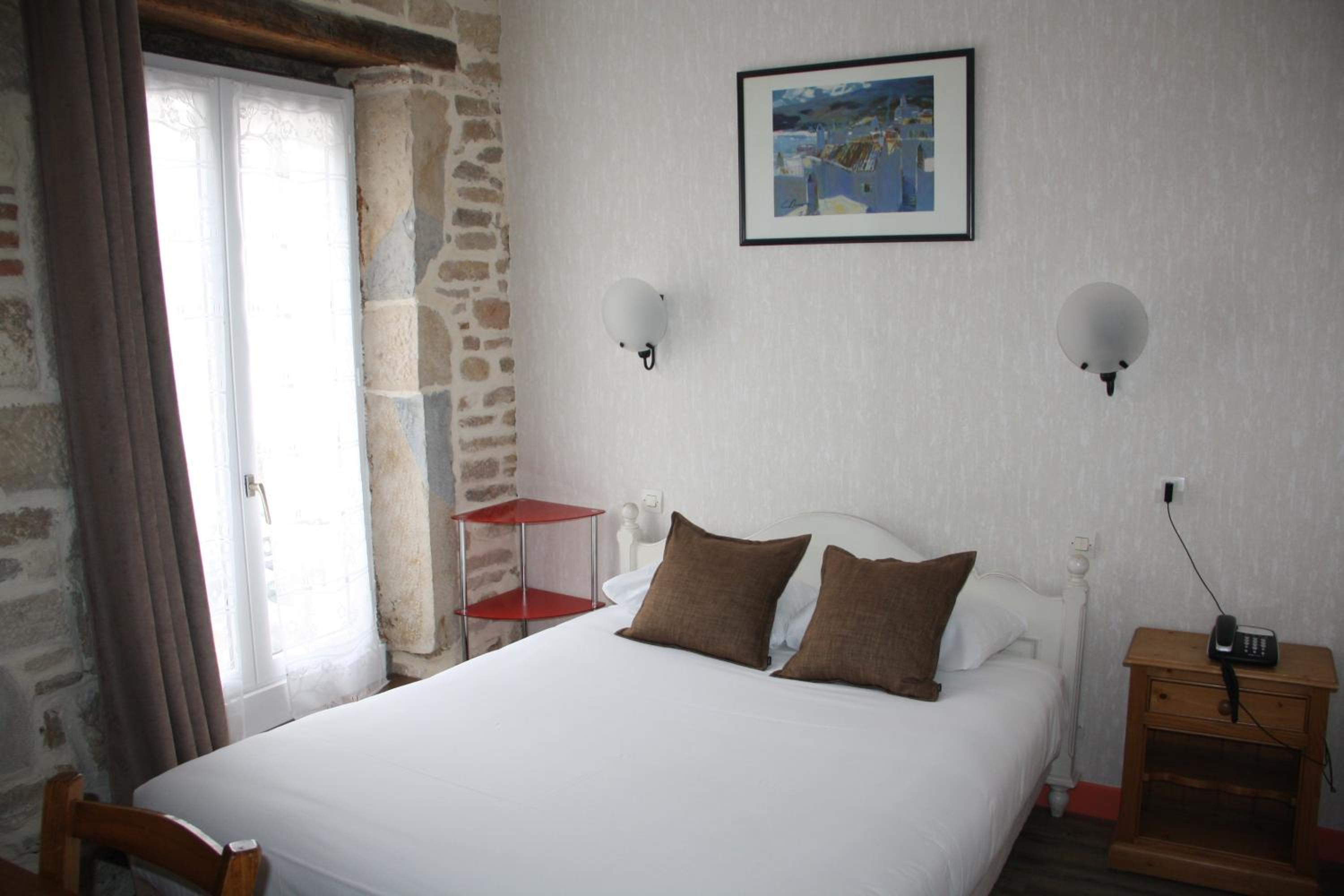 Double Room - Photo 6