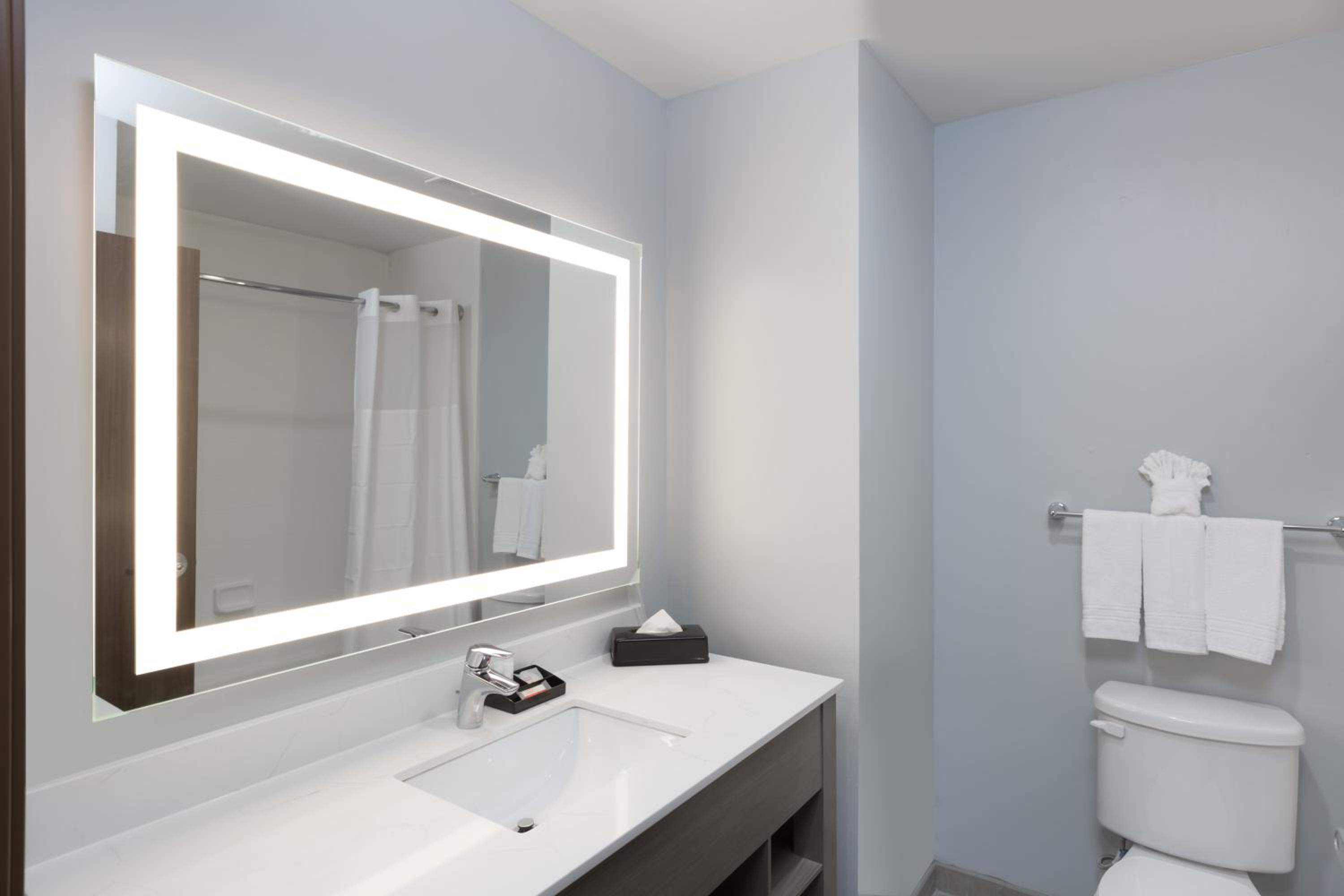 Days Inn & Suites by Wyndham Houston NW Cypress, 사진 12