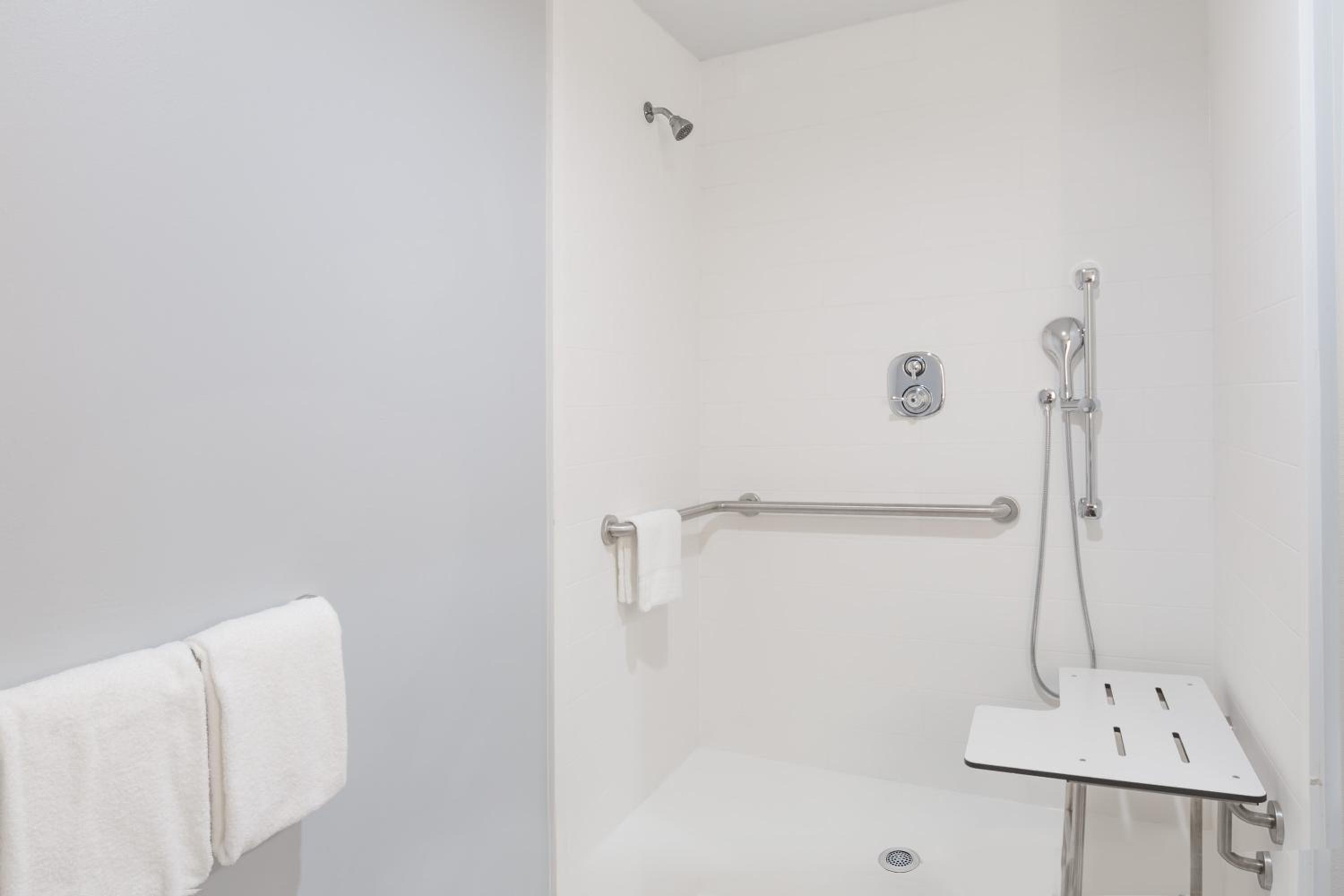 Days Inn & Suites by Wyndham Houston NW Cypress, 사진 3