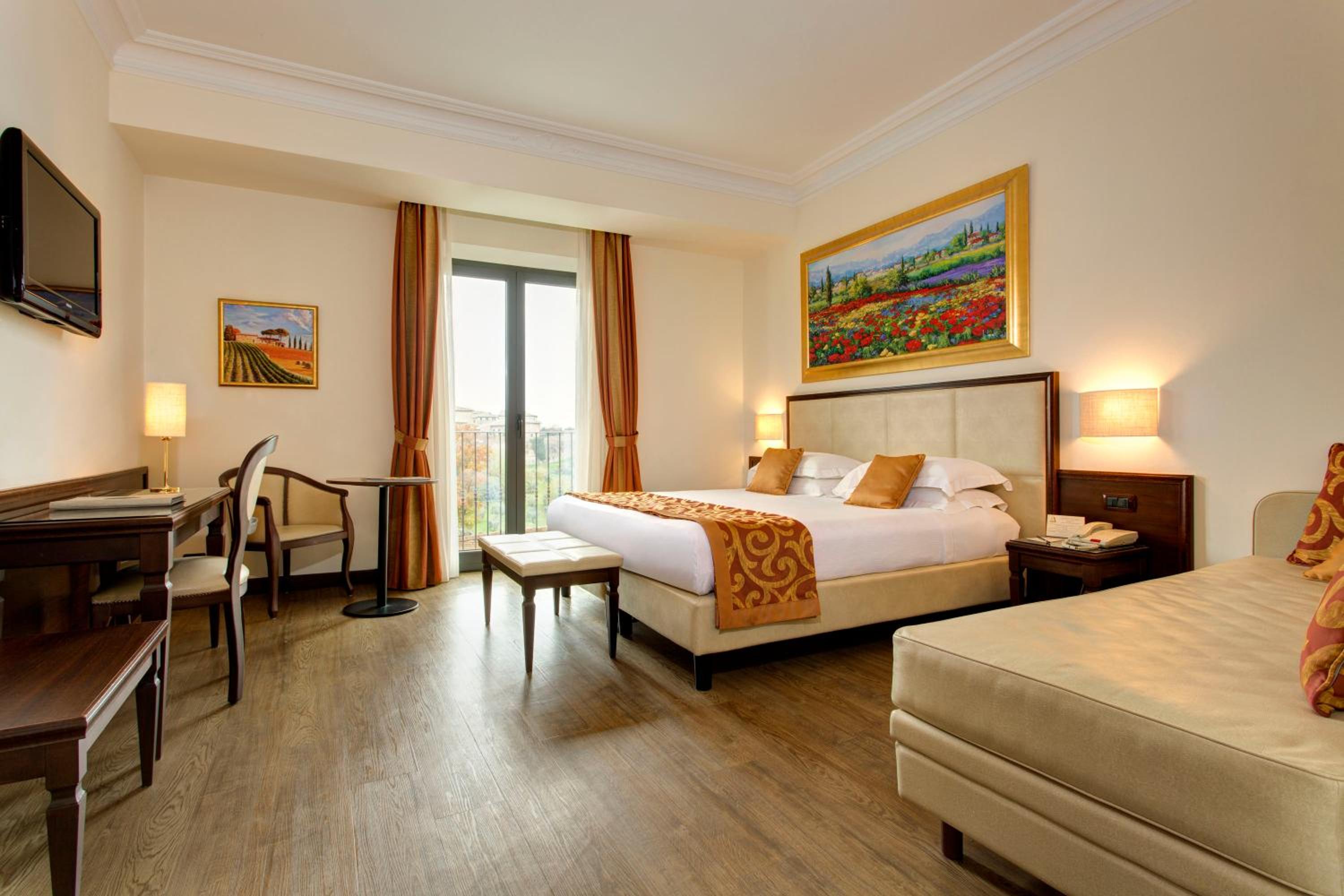 Triple Room