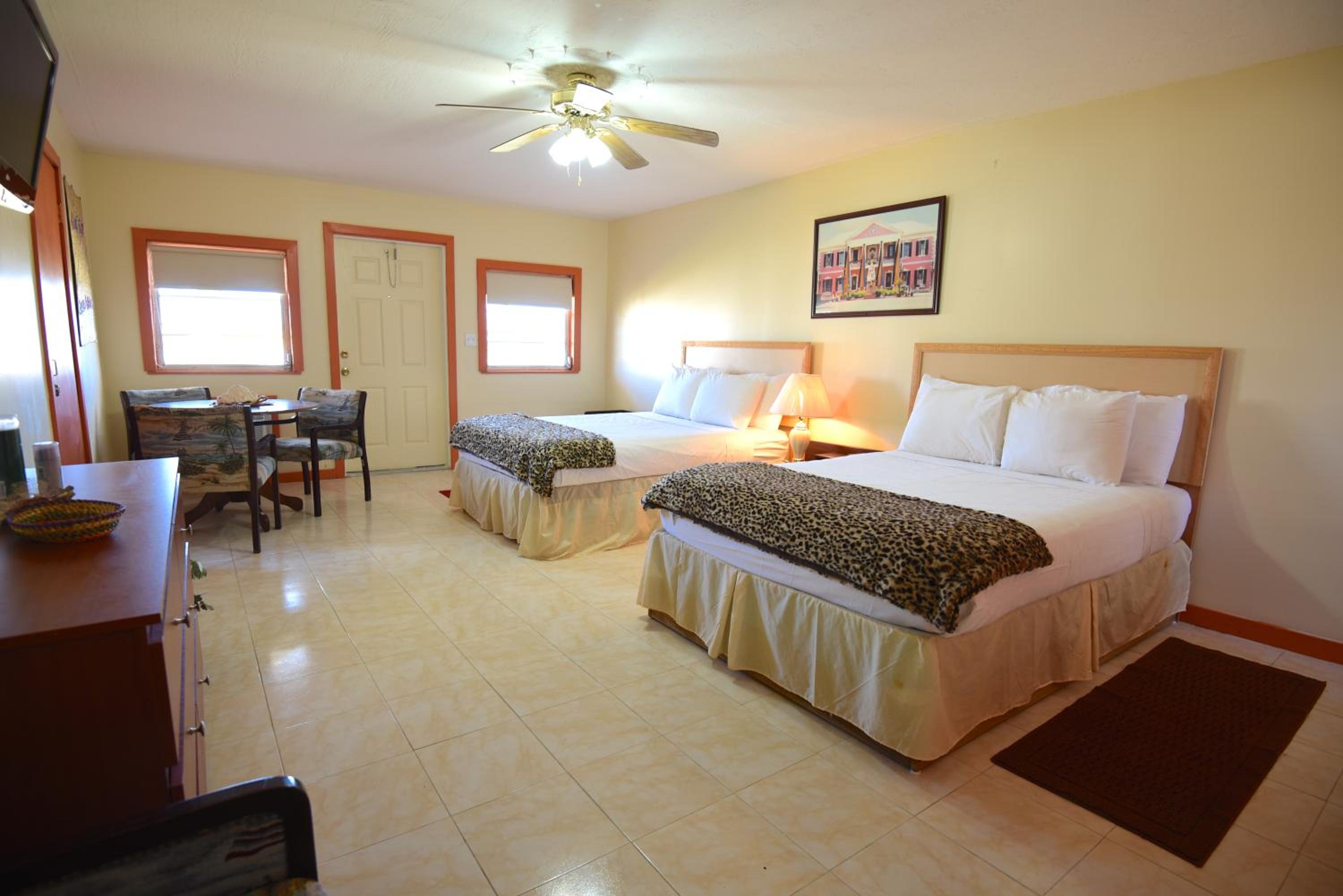 Deluxe Queen Room photo 2