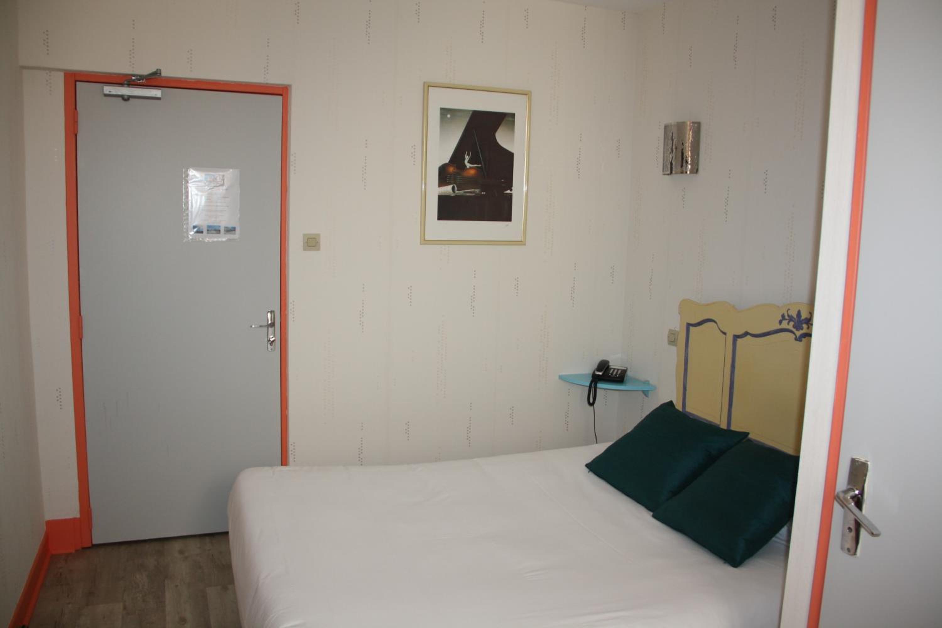 Double Room - Photo 1