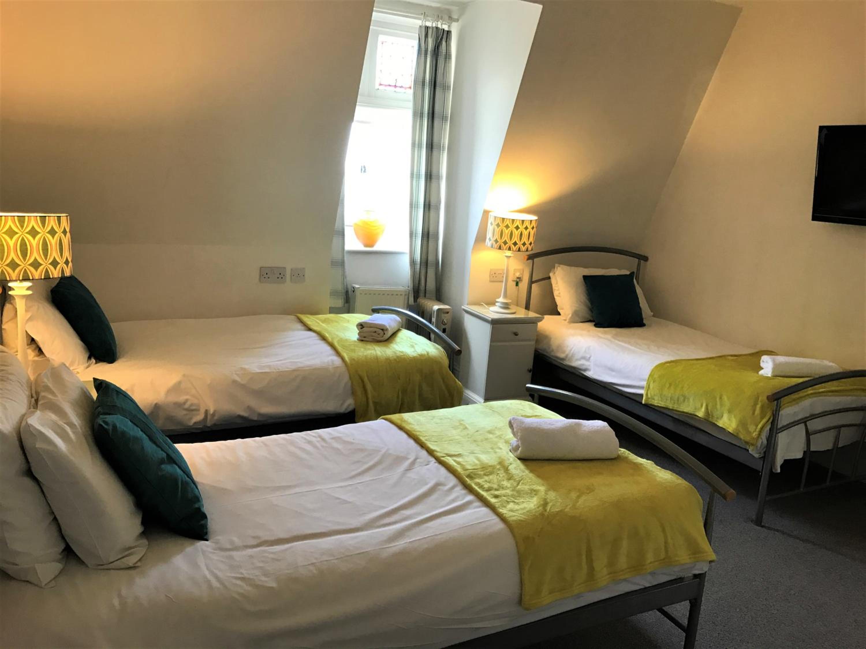 Triple Room