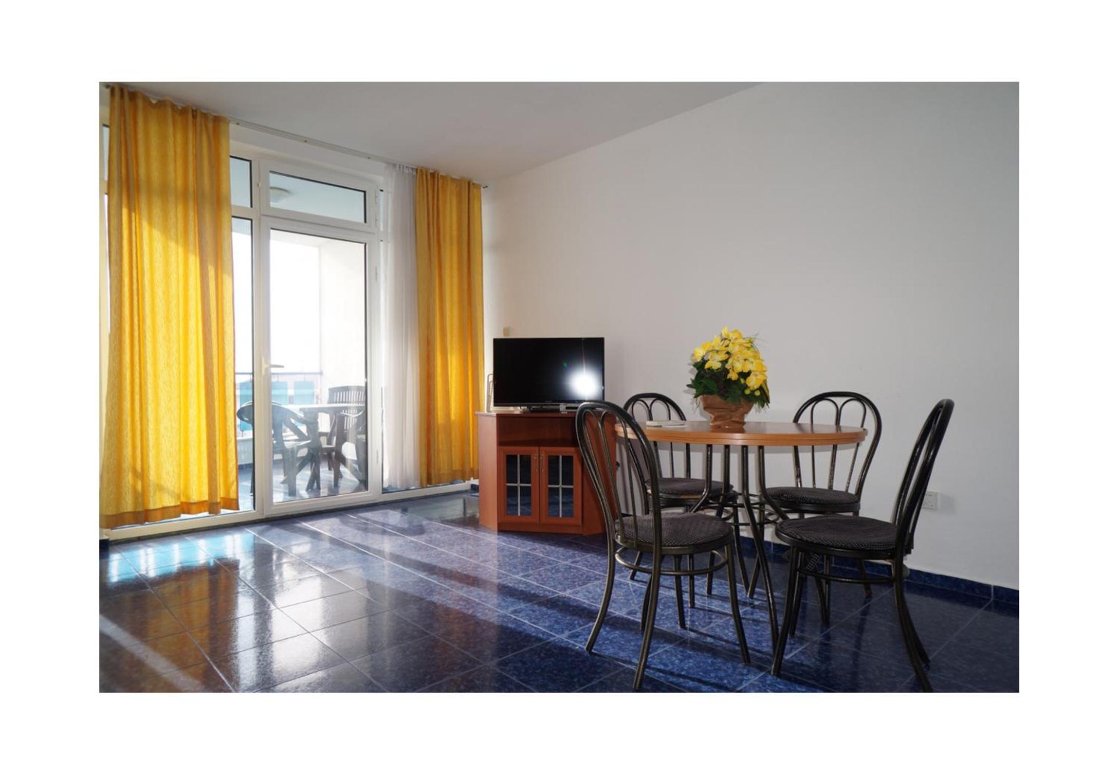 One-Bedroom Apartment with Balcony (4 Adults) photo 1