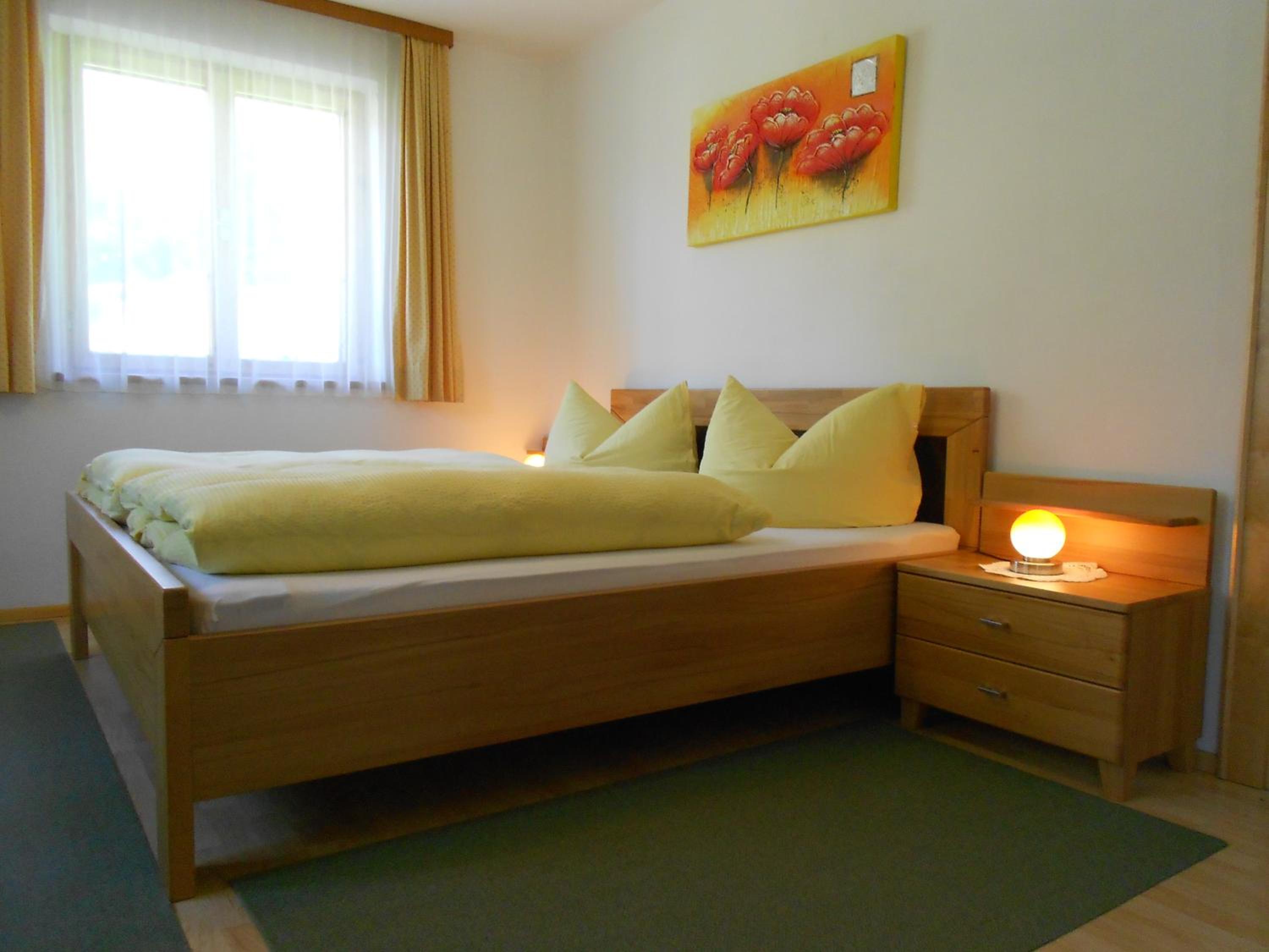 Apartment with Balcony photo 2