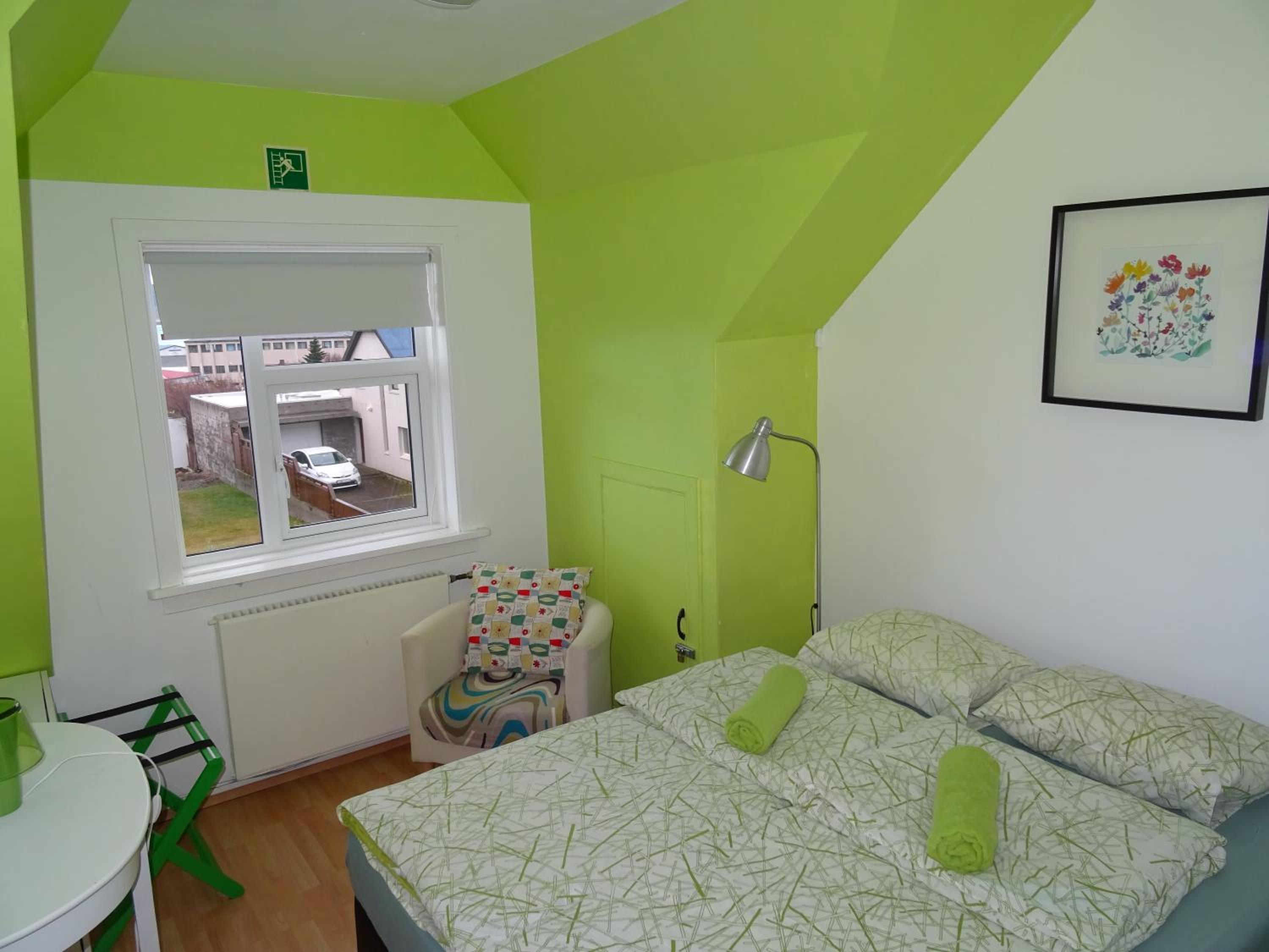Economy Double Room with Shared Bathroom  photo 3