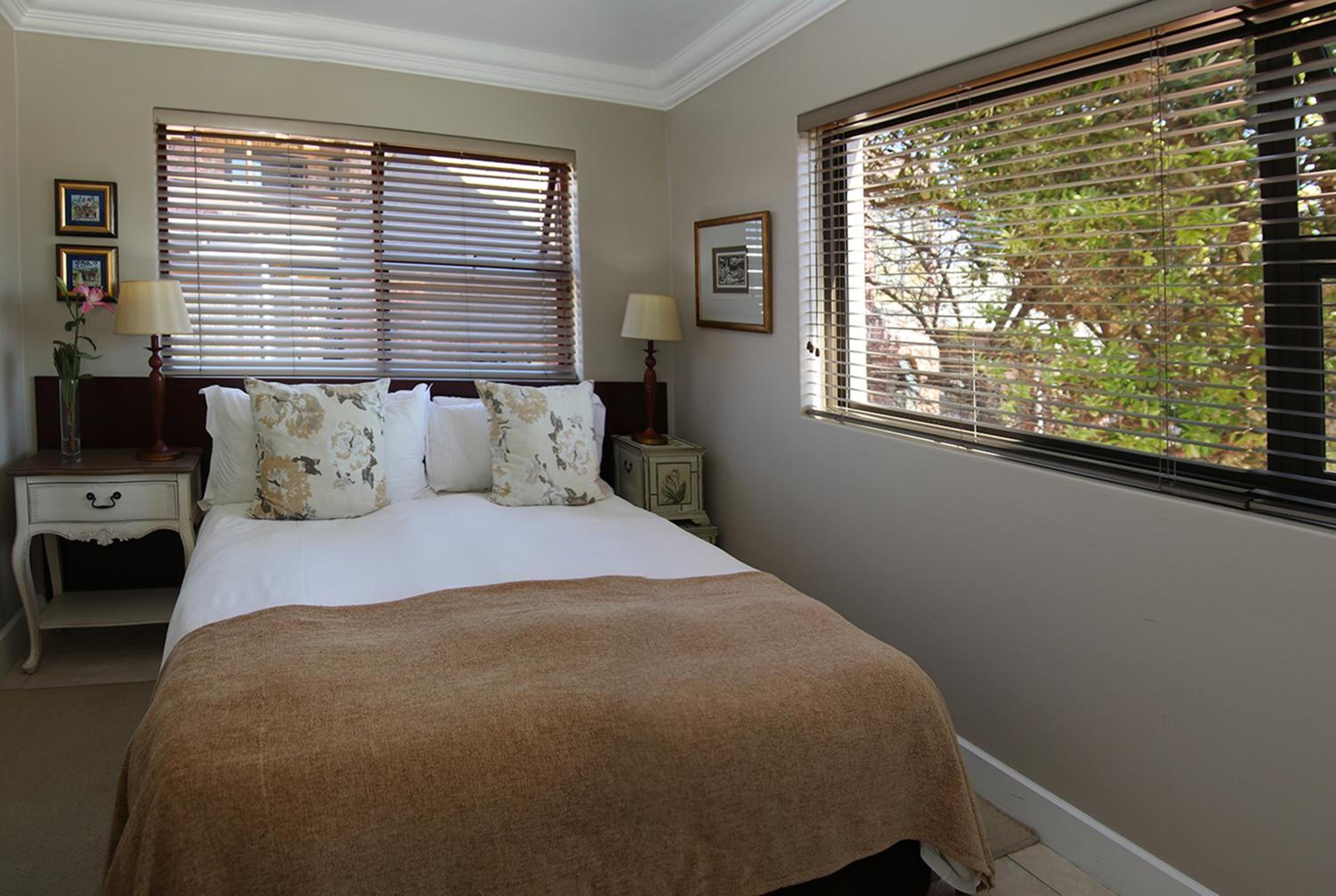 Two-Bedroom Suite - Photo 8