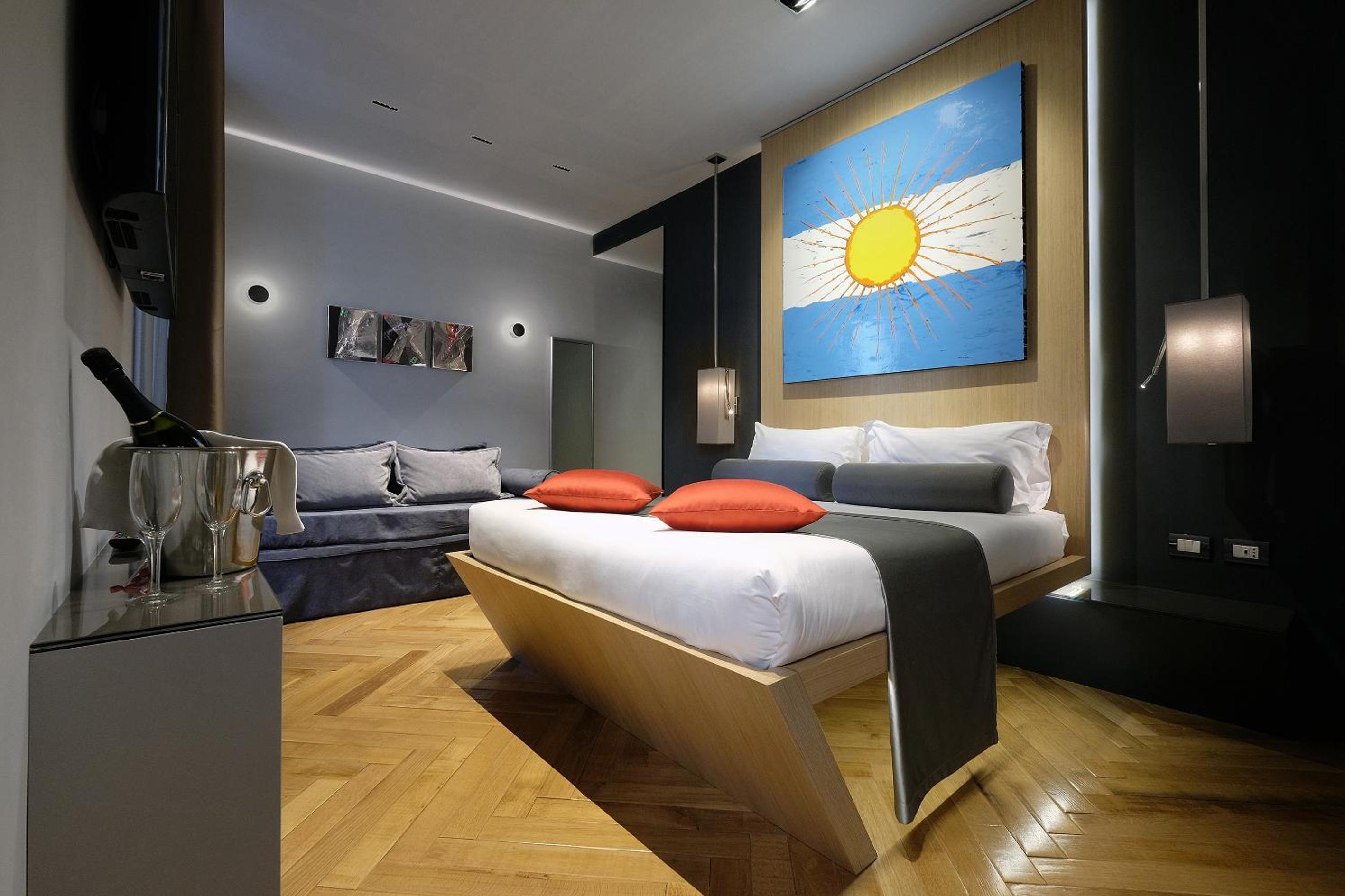 Superior Triple Room with City View photo 1