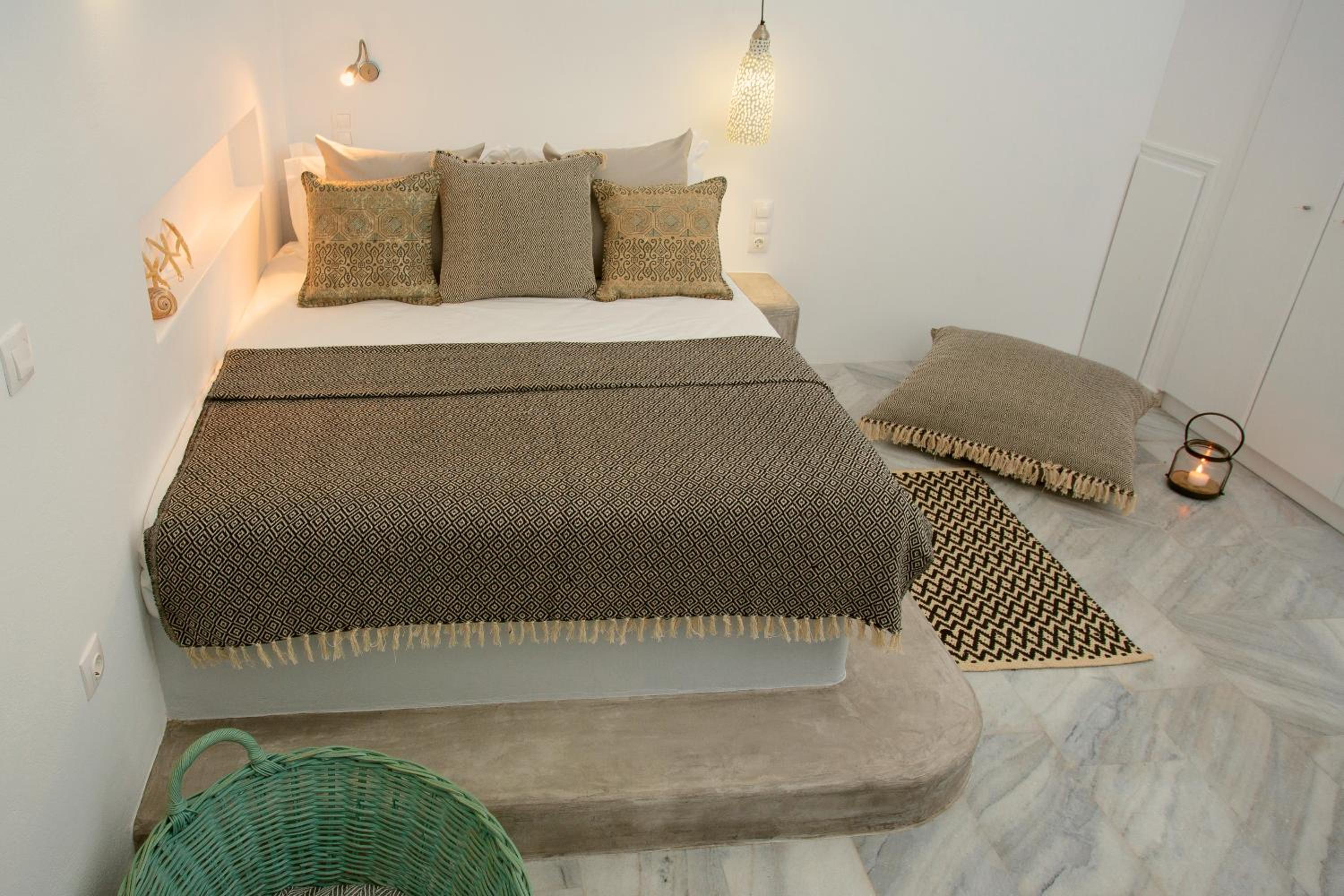 Suite with Mountain View - Photo 4