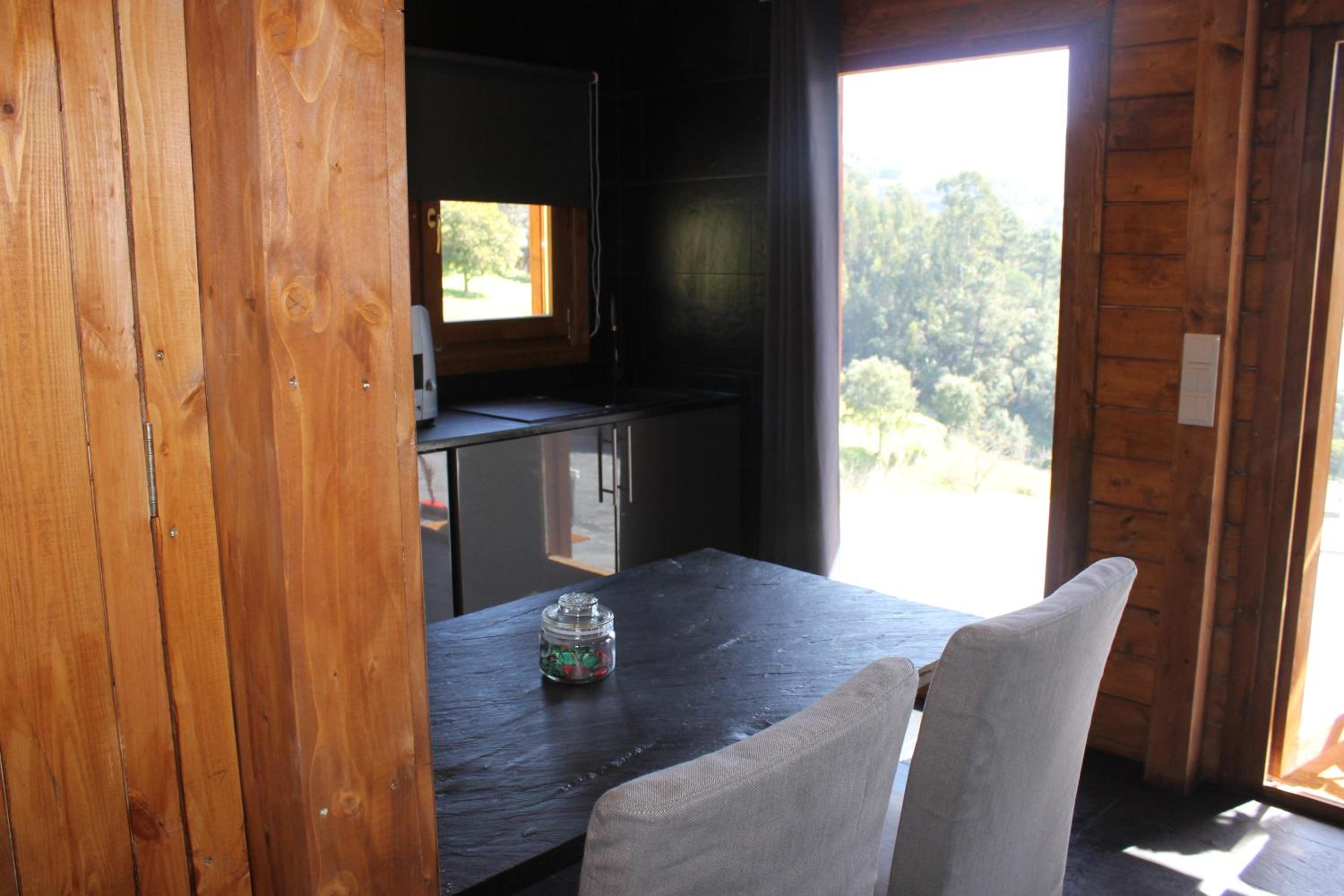 Studio with Balcony - Photo 12