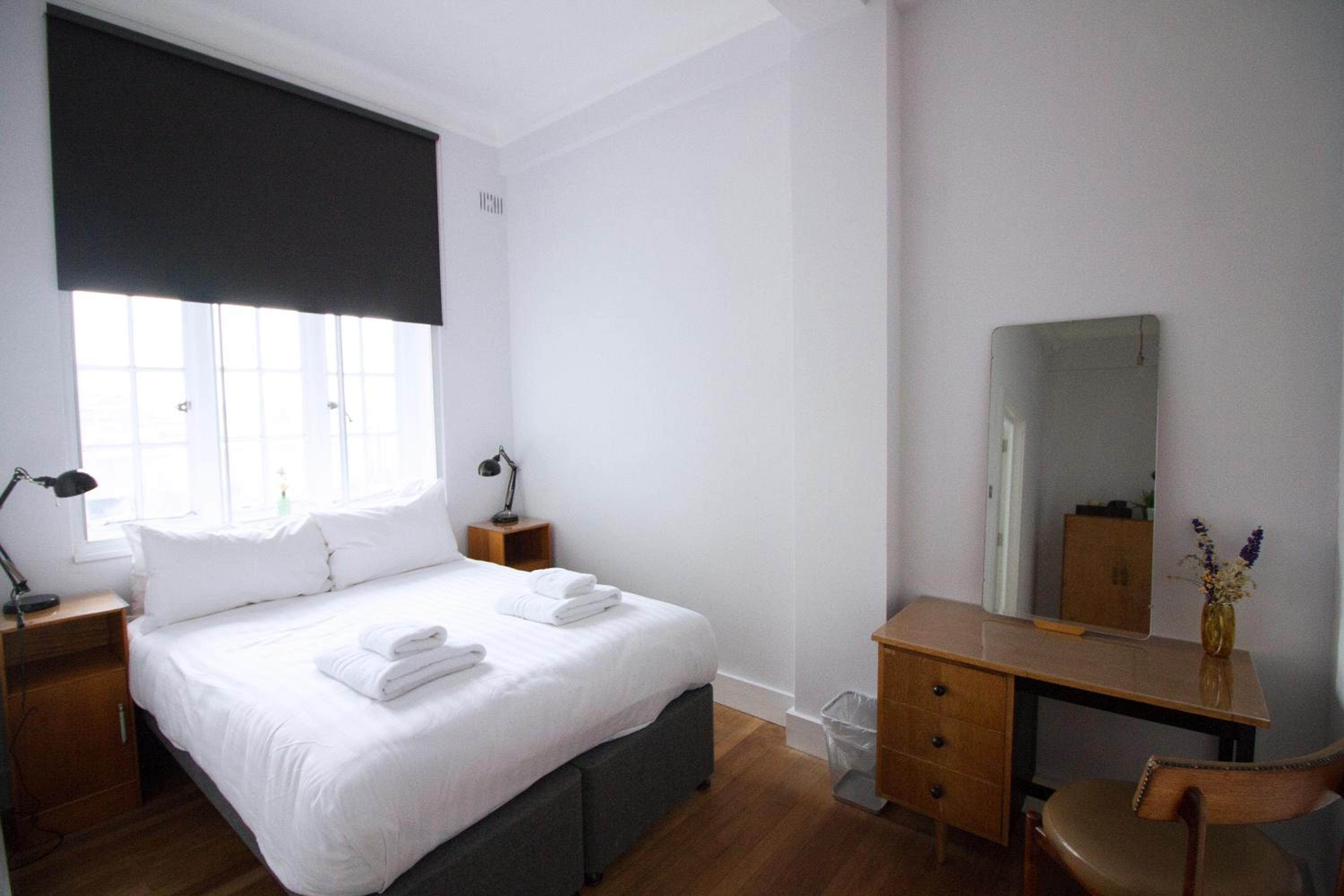 Double Room with Private Bathroom photo 1
