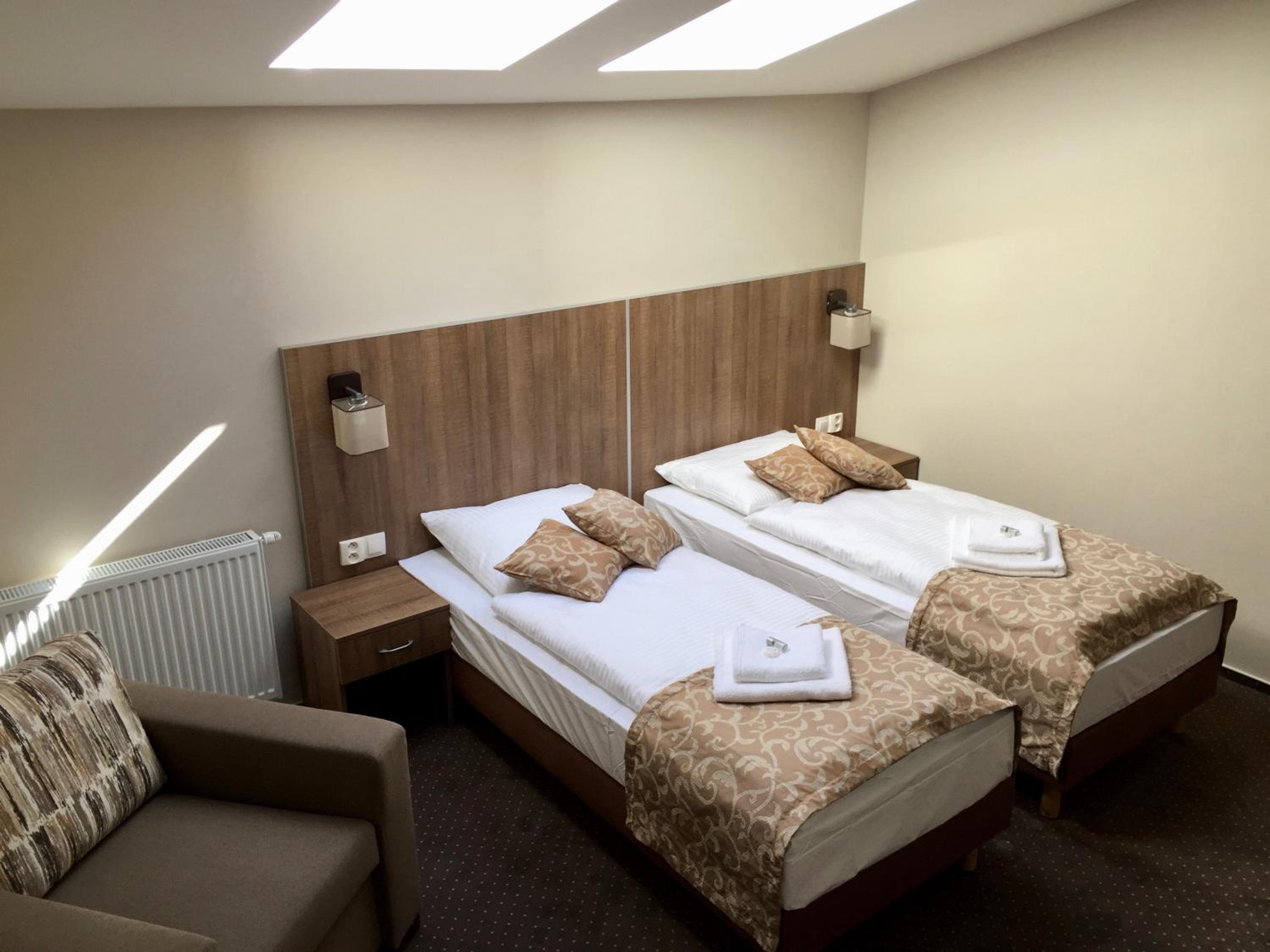 Double Room with Extra Bed - Photo 1