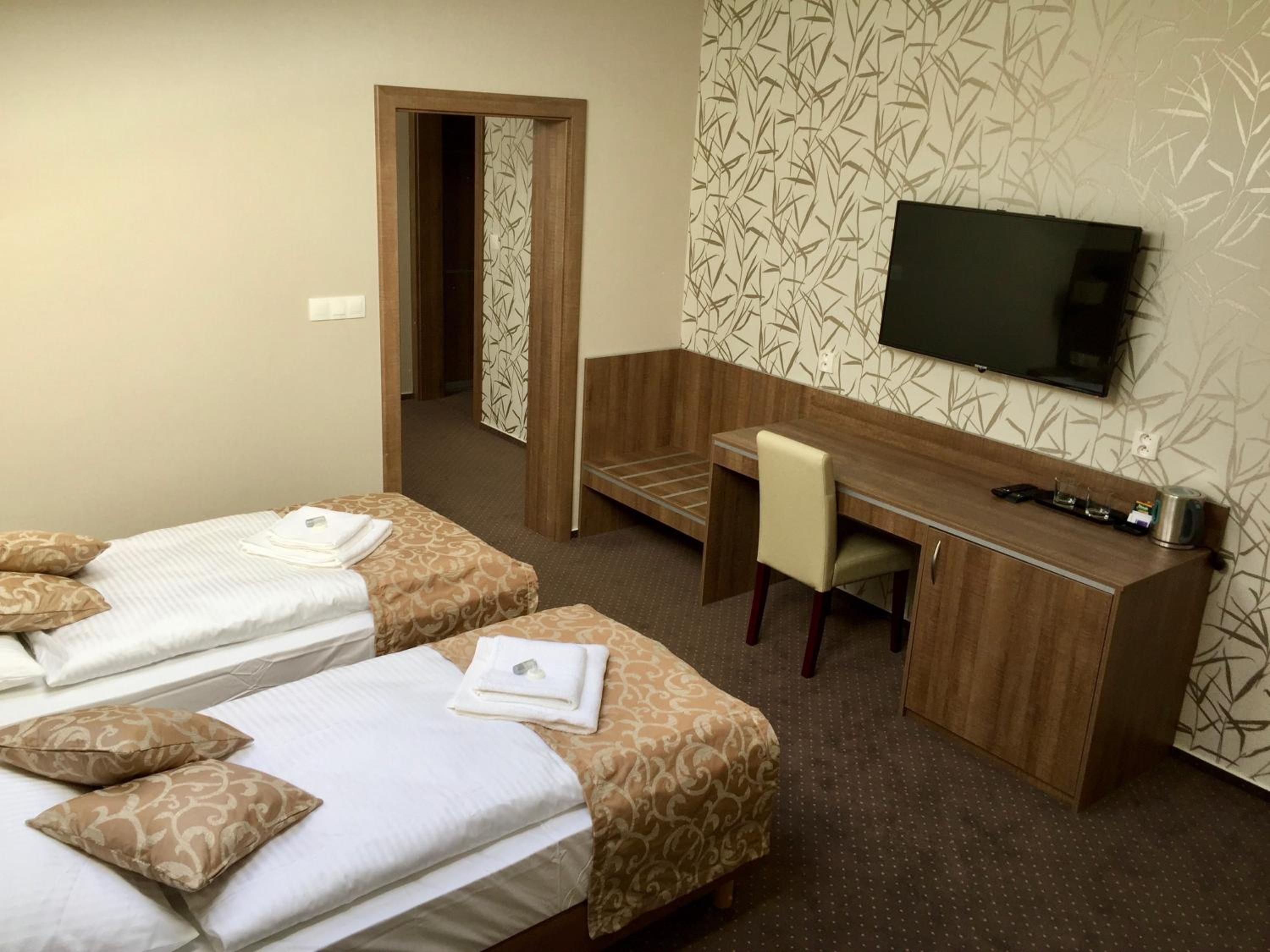 Double Room with Extra Bed - Photo 4