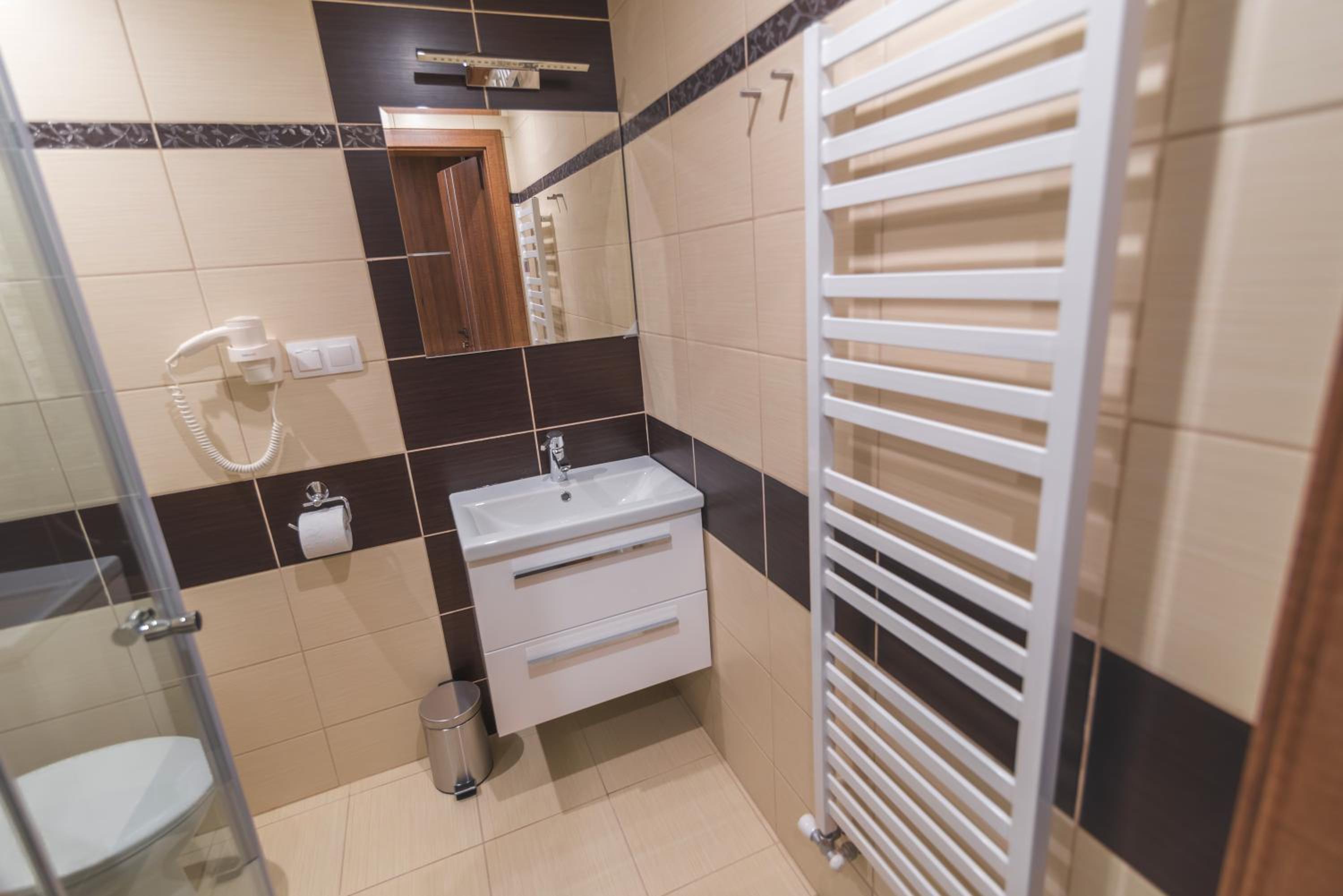 Standard Double Room - Photo 6