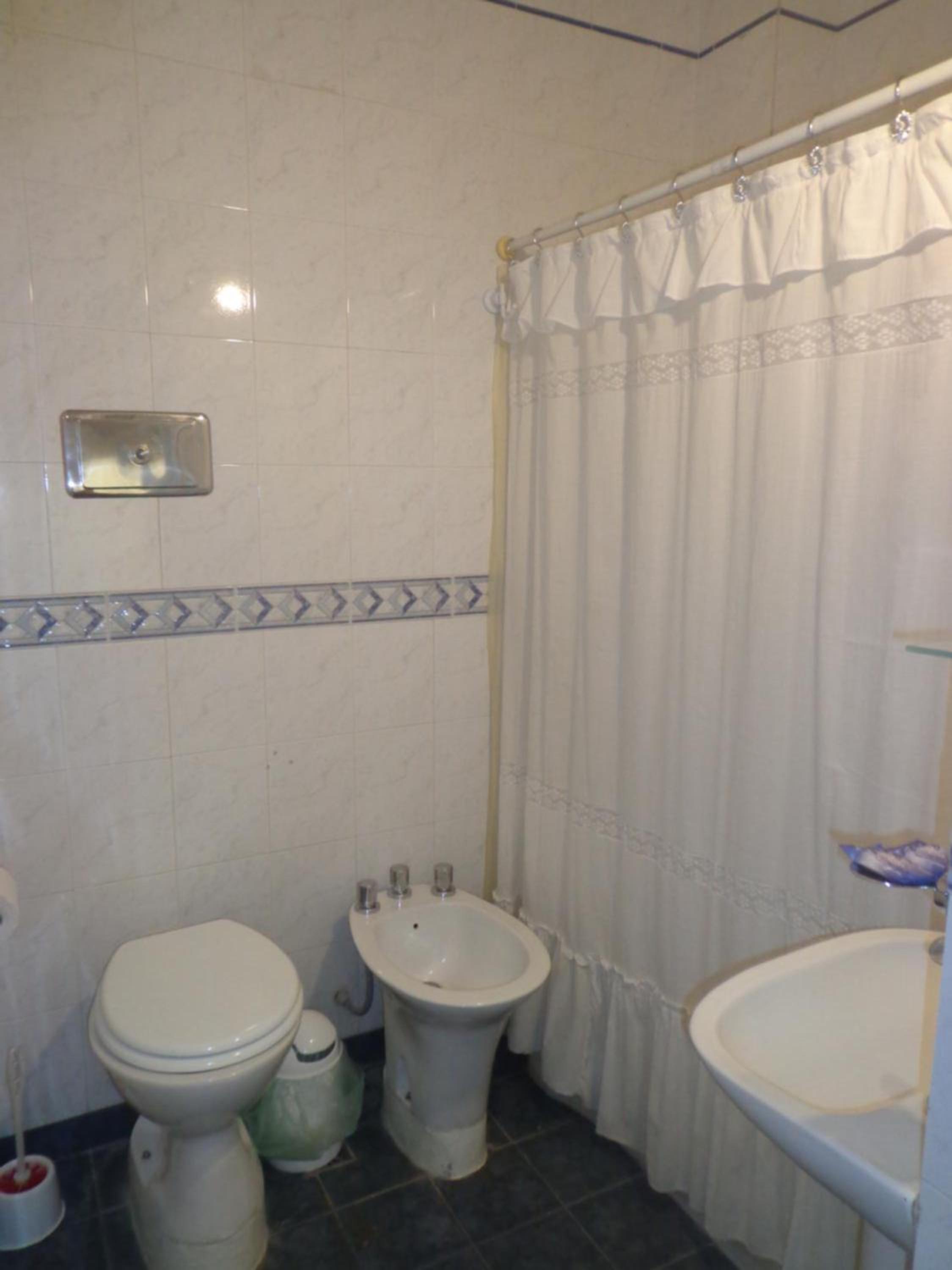 Basic Triple Room photo 1