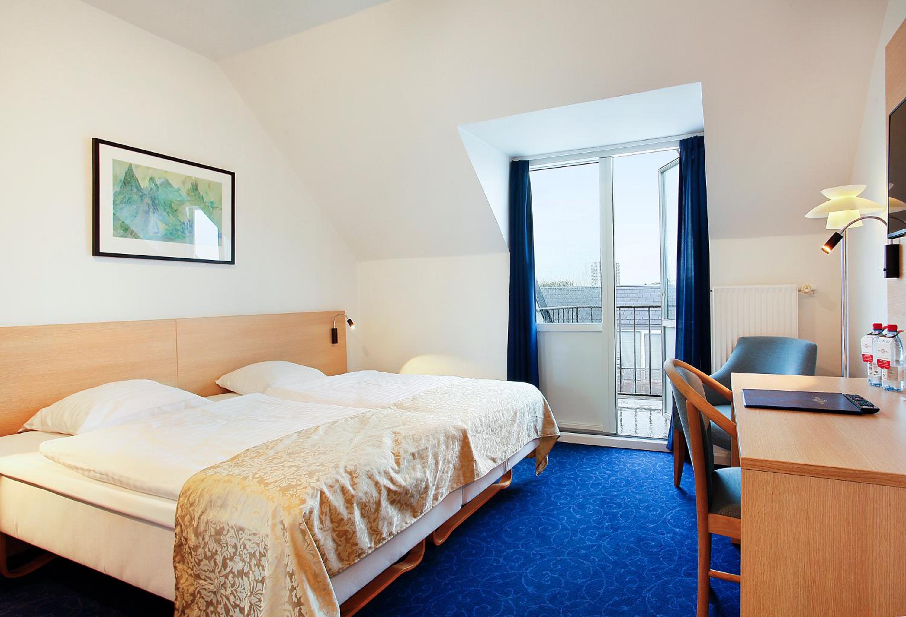 Twin Room with Balcony