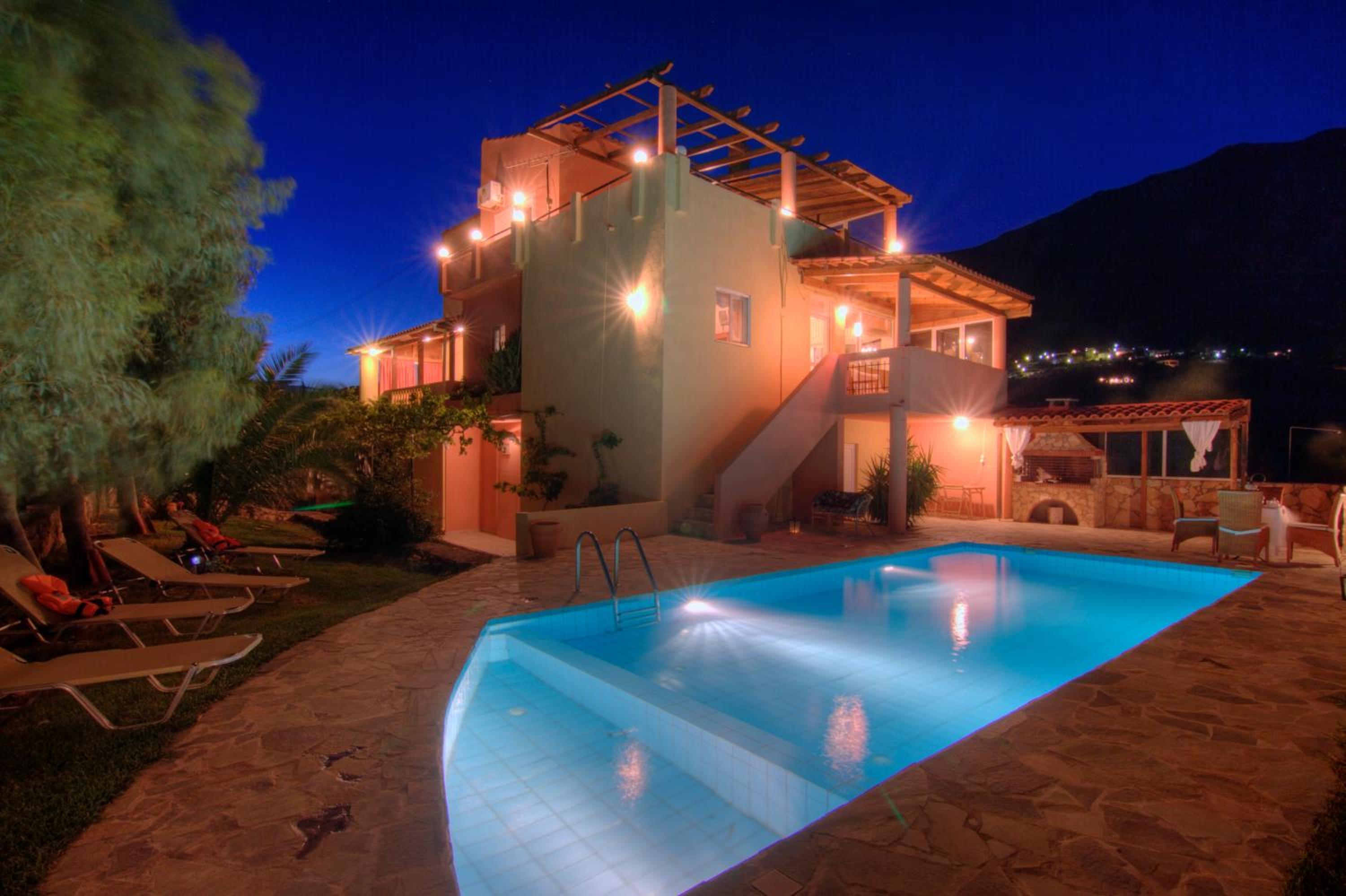 Villa with Private Pool photo 3