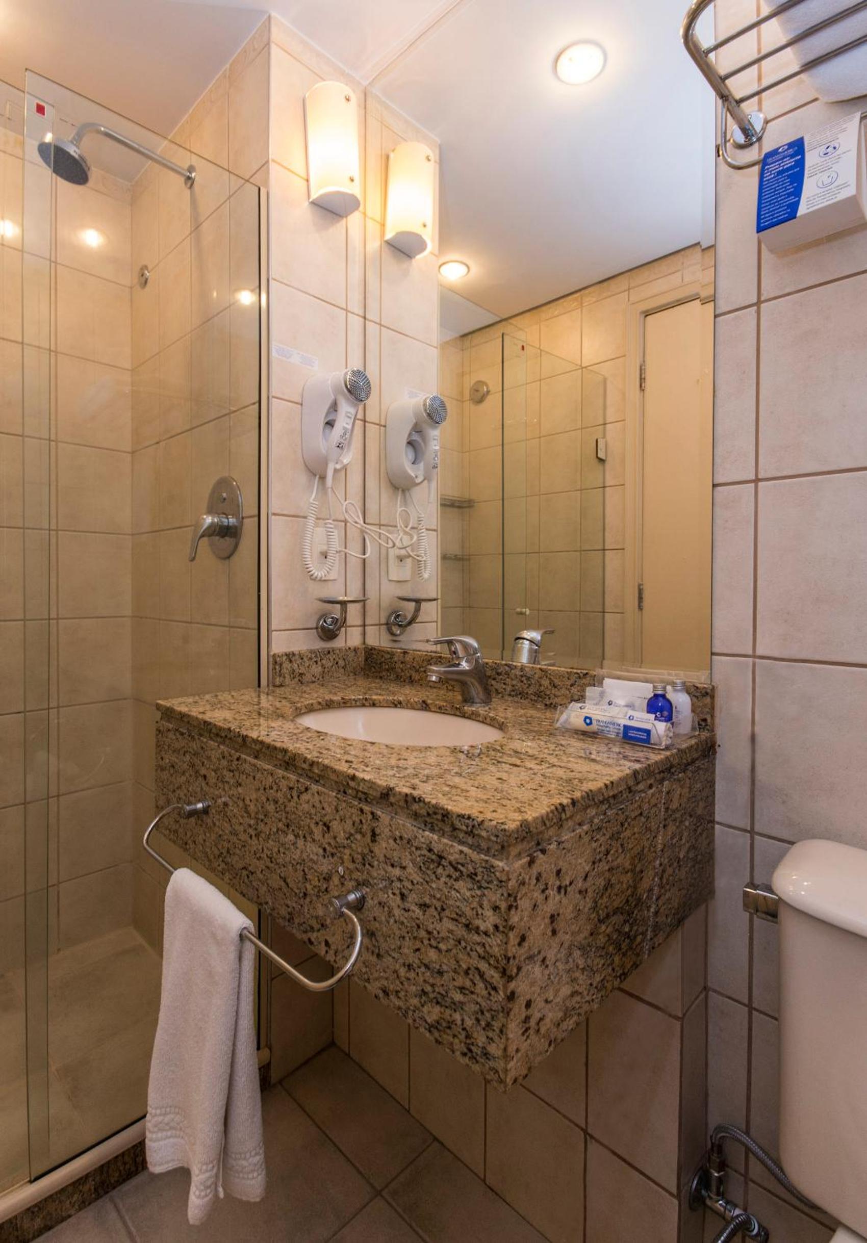 Standard Double Room - Photo 4