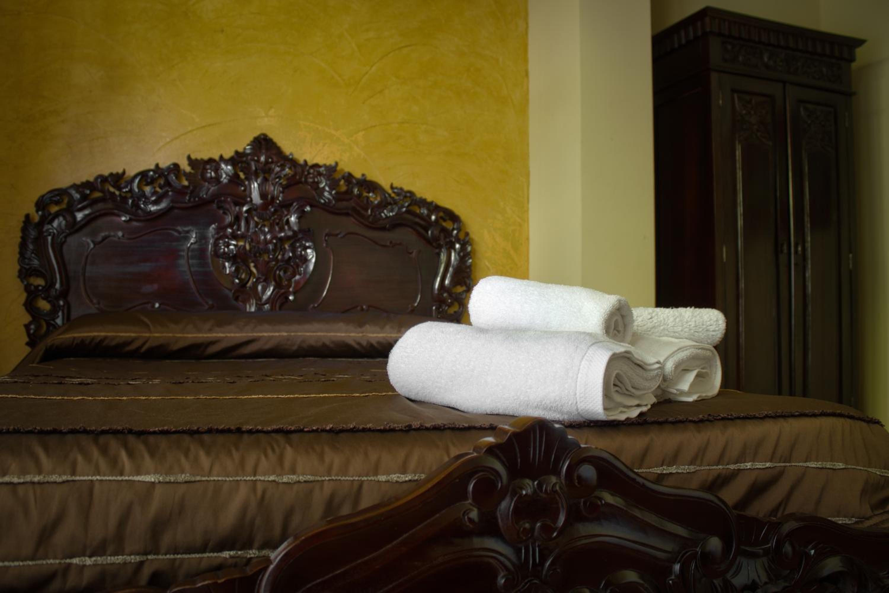 Deluxe Double Room with Balcony photo 3