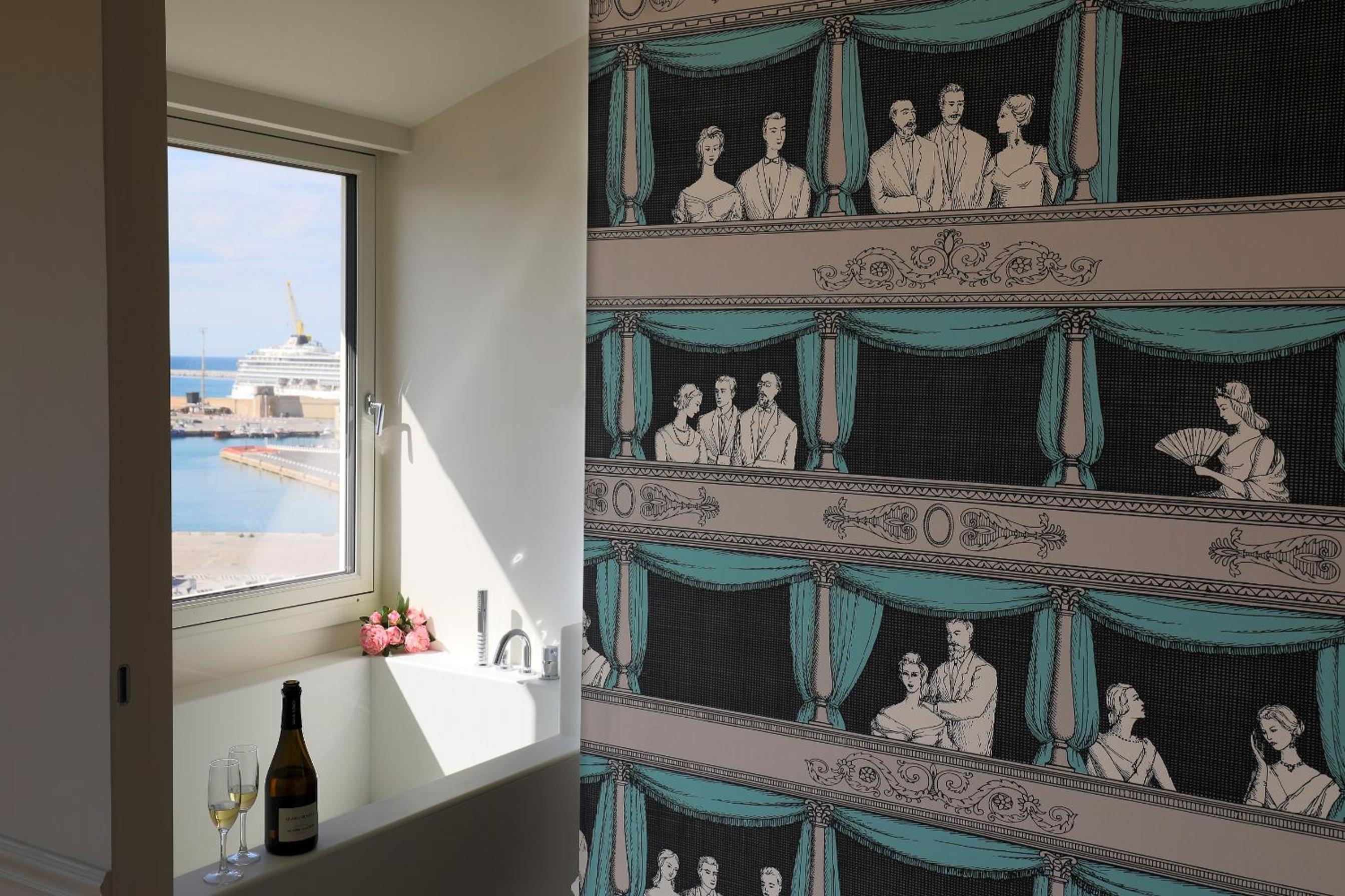 Junior Suite Teatro - Photo 8