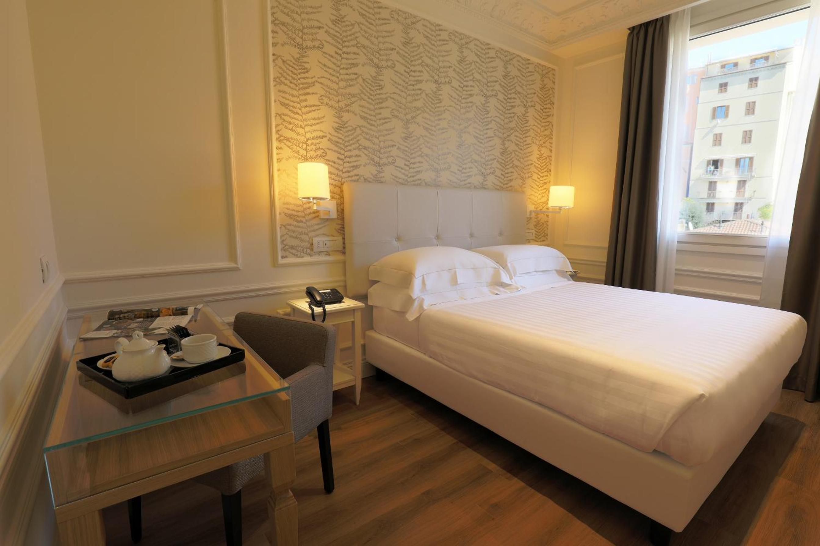 Classic Double or Twin Room photo 2