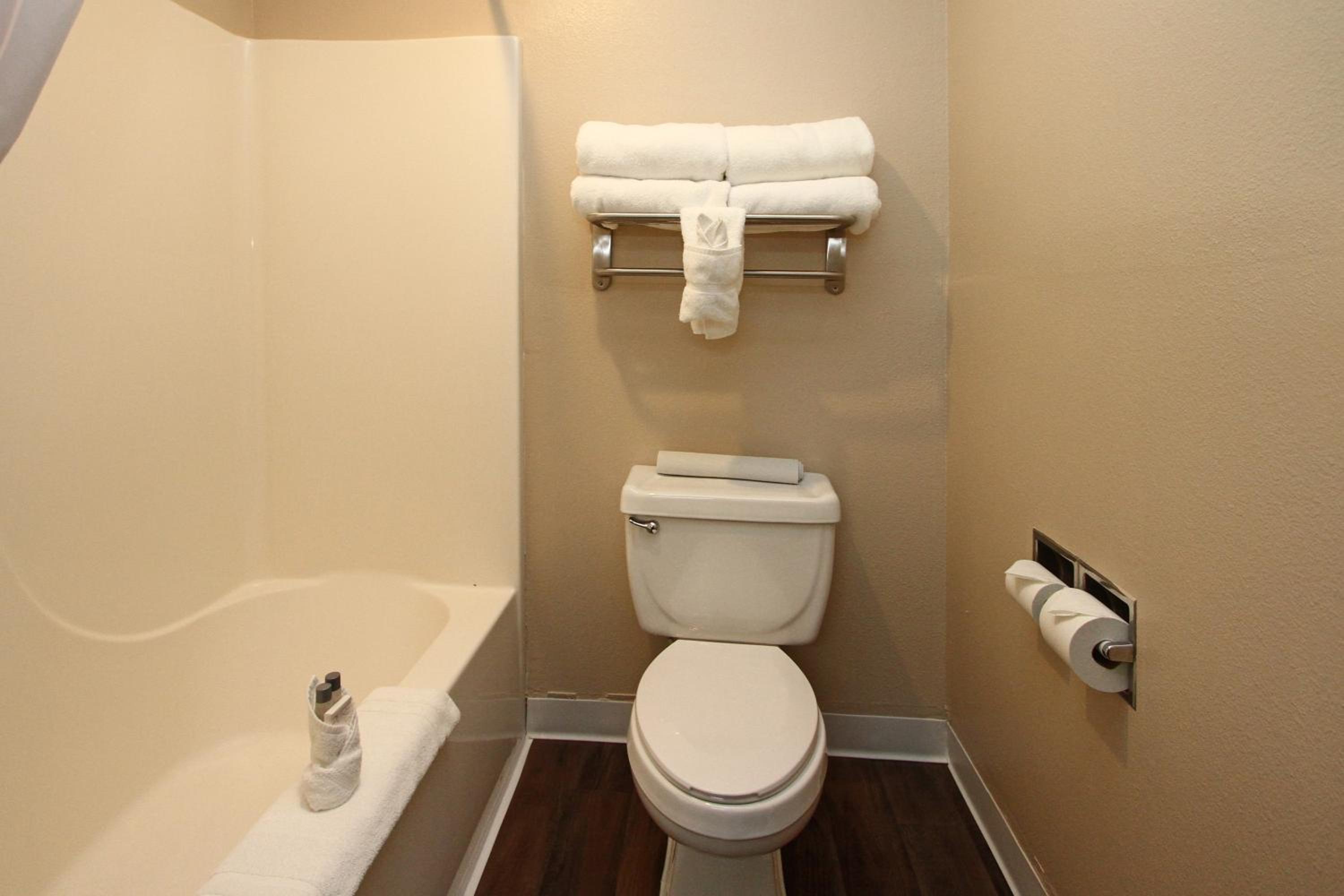 King Suite - Photo 4