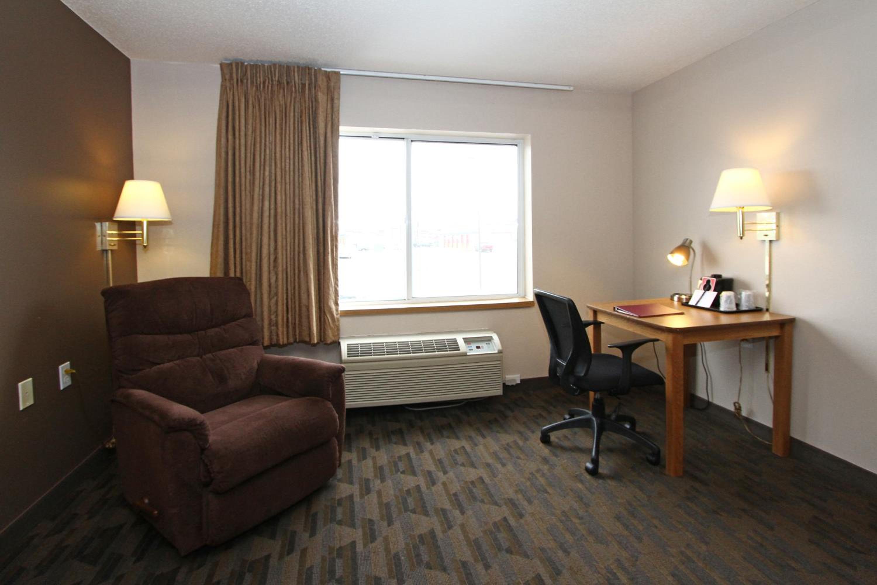 King Suite - Photo 2