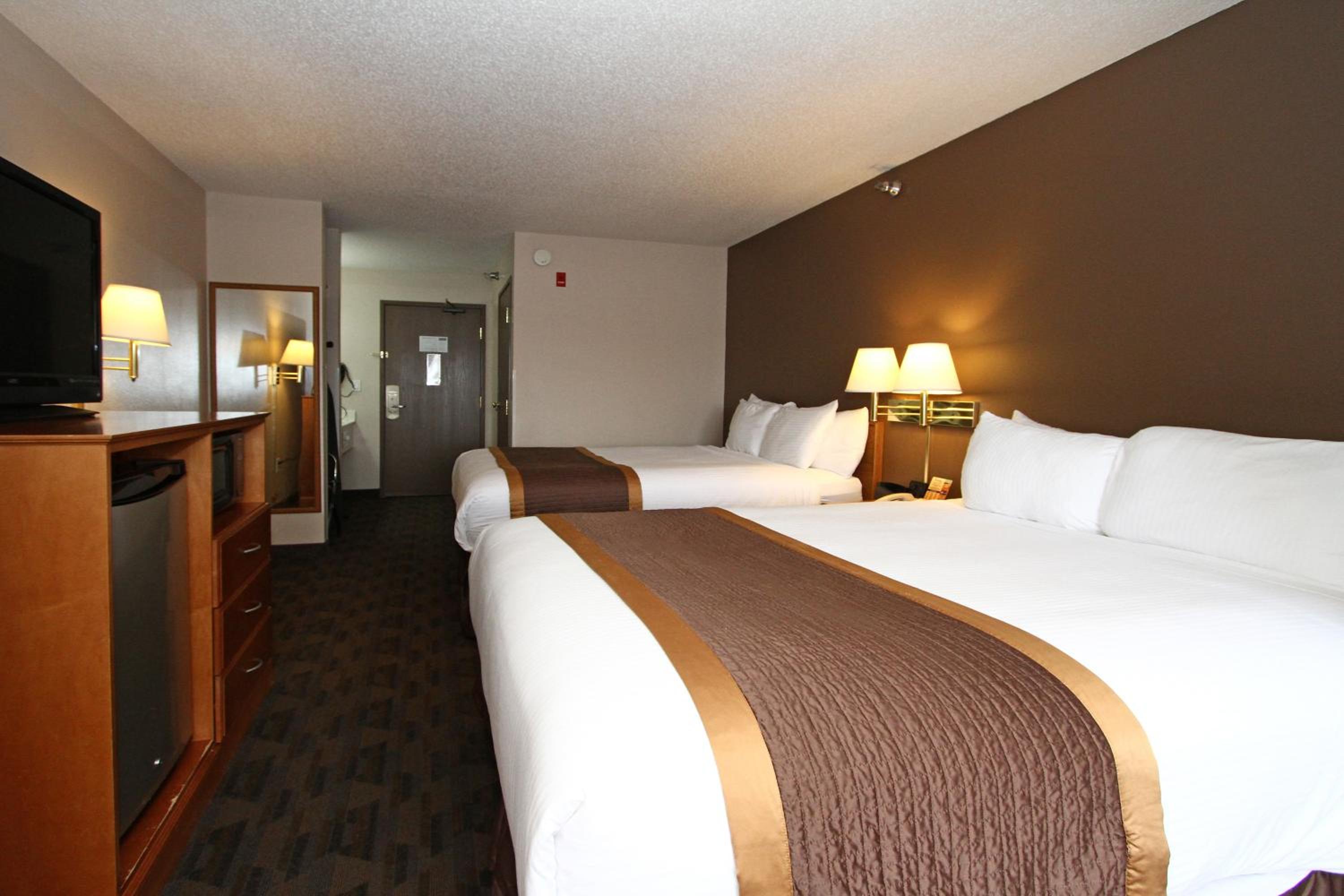 Double Queen Suite - Photo 5
